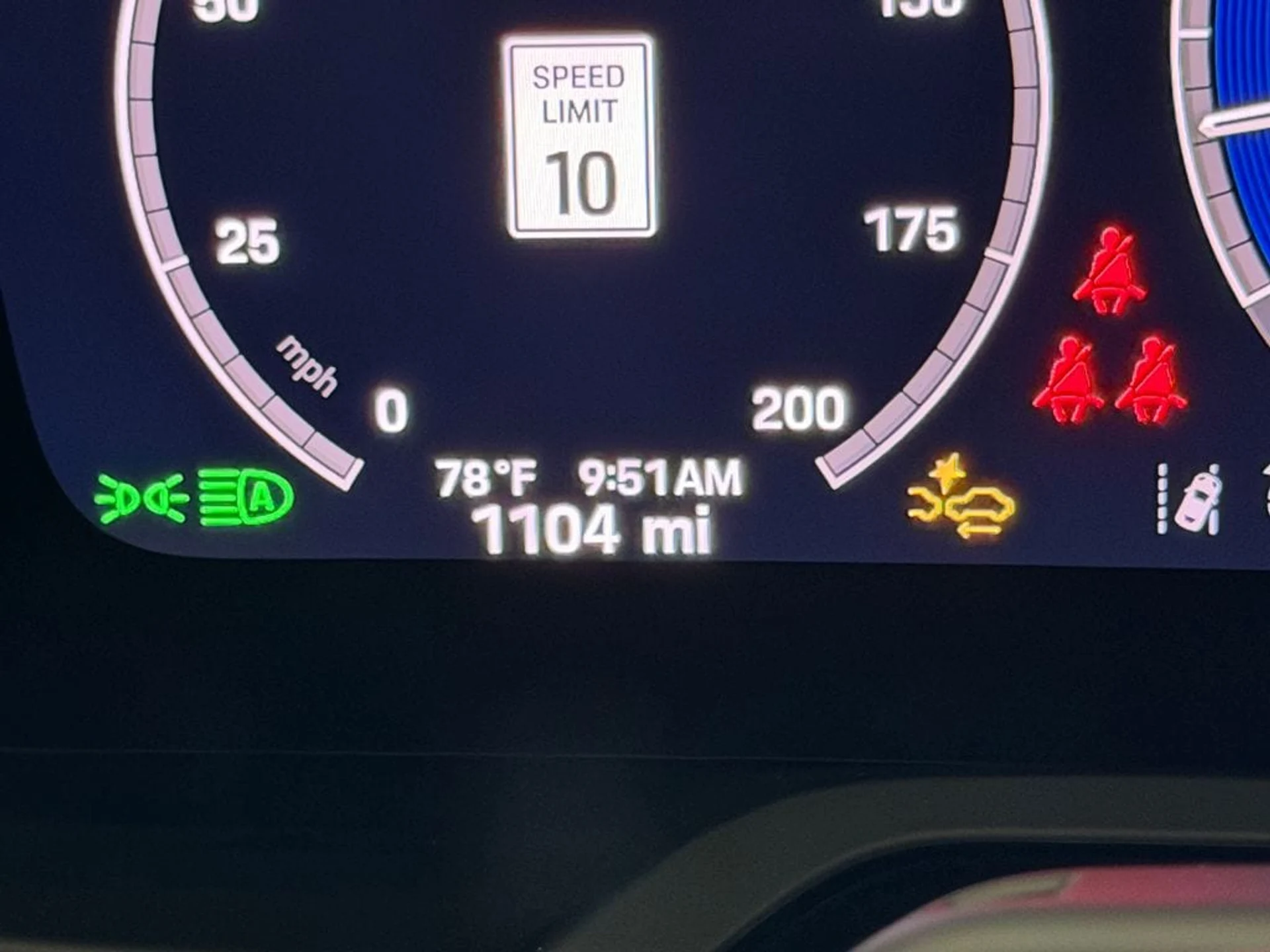 mph020_3773400374_66218ba8ab0af8ef7b5ec152e3e9ab05x_7cc1cb1569