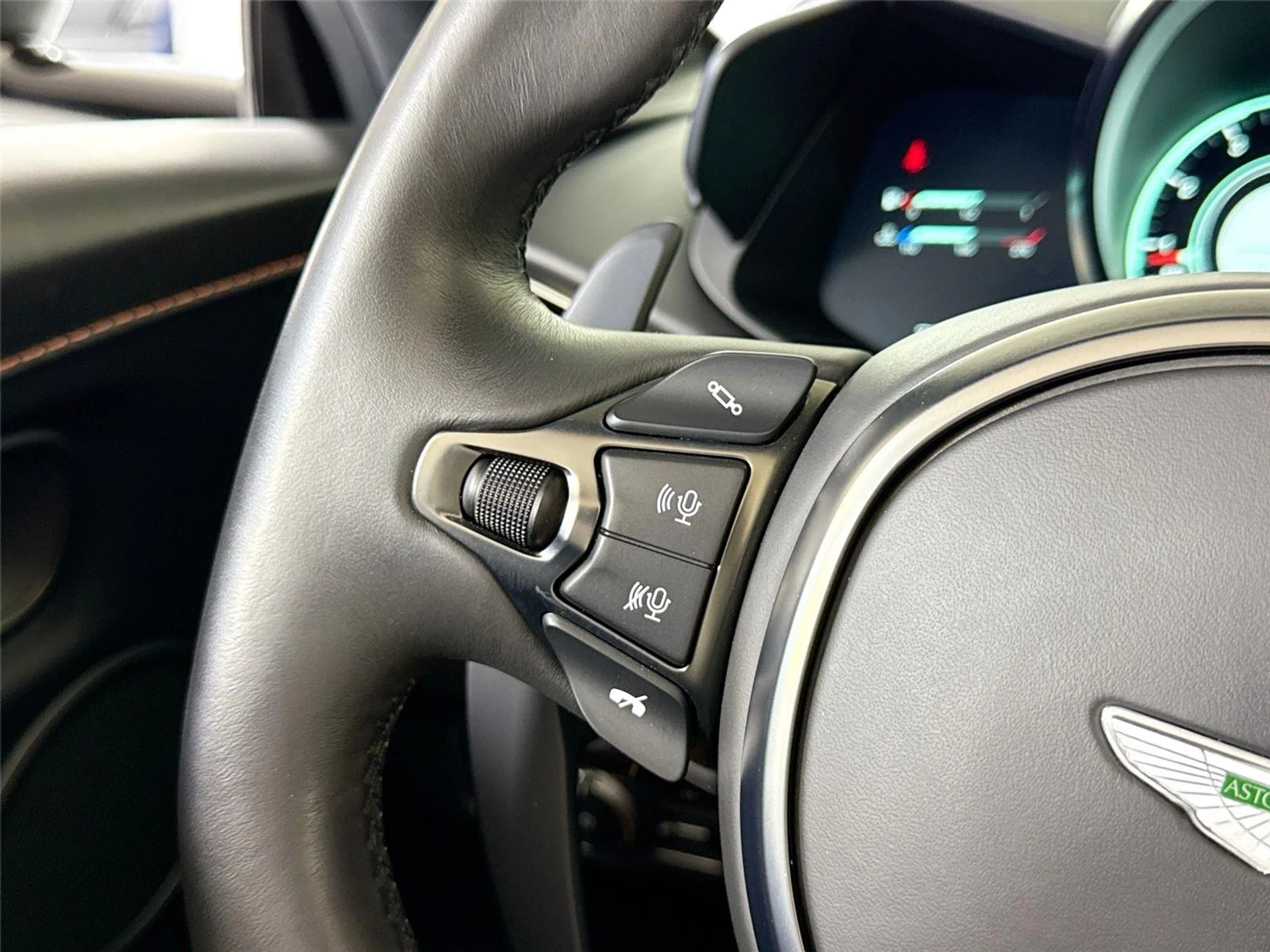 mph020_3773831719_6fb41c42db7e06582d60608cb1f5c71b_2dbfa86fdb