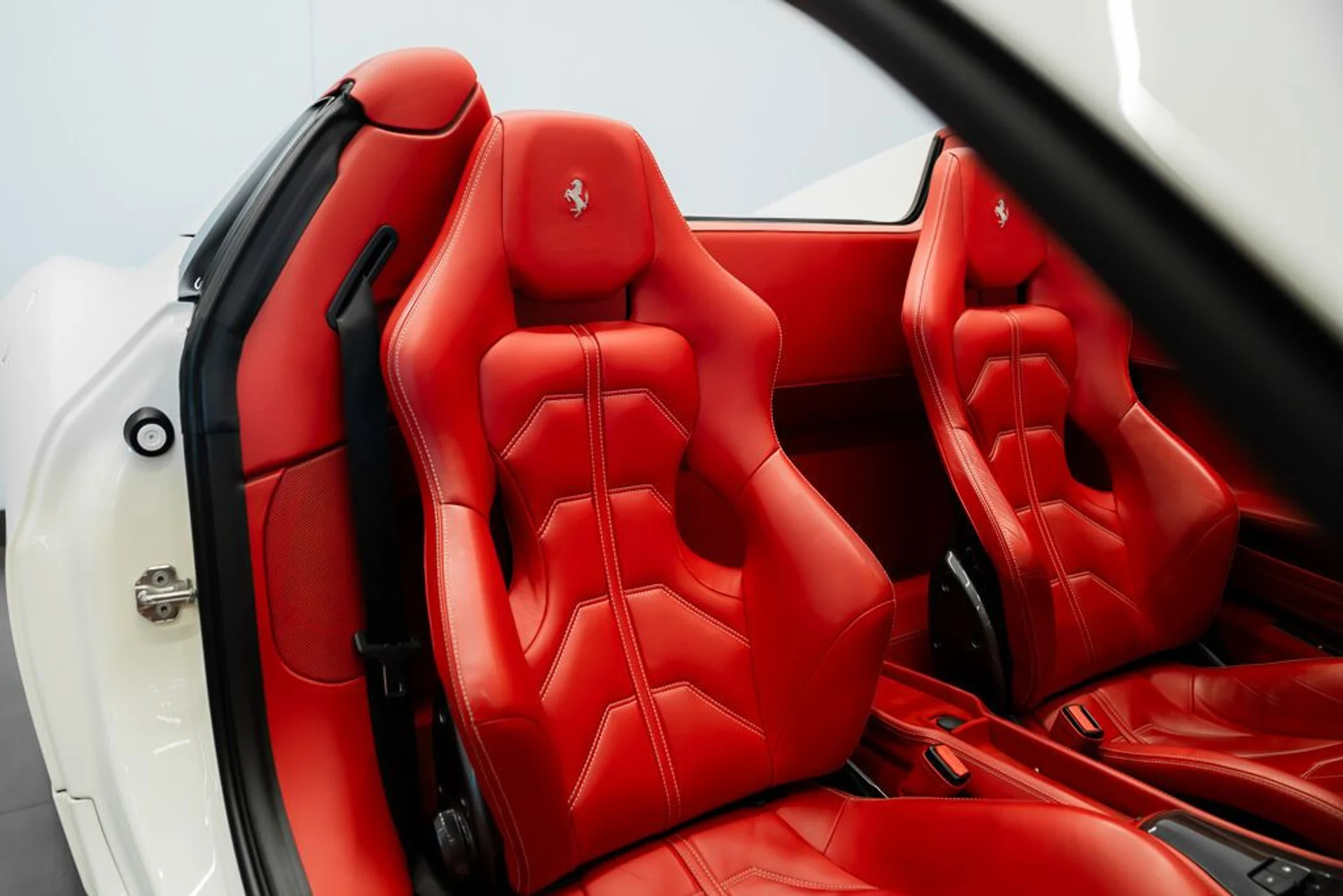 mph020_3785057809_ferrari_458_italia_2013_jpg_v_1754355020_fbbe3d275c