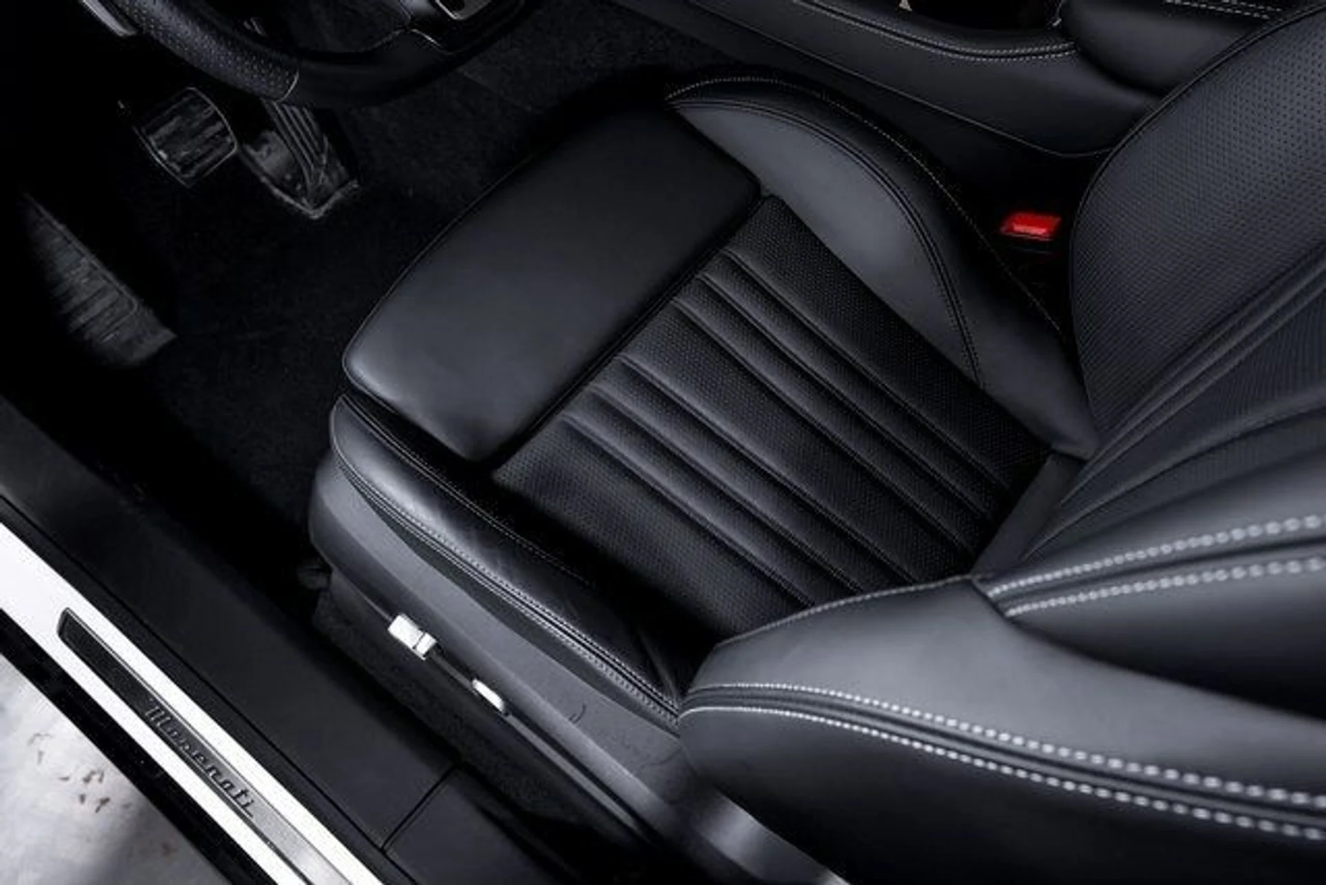 mph020_3785089988_45f2c2e290594d3521b3dad07ce6825cx_63df5a00df