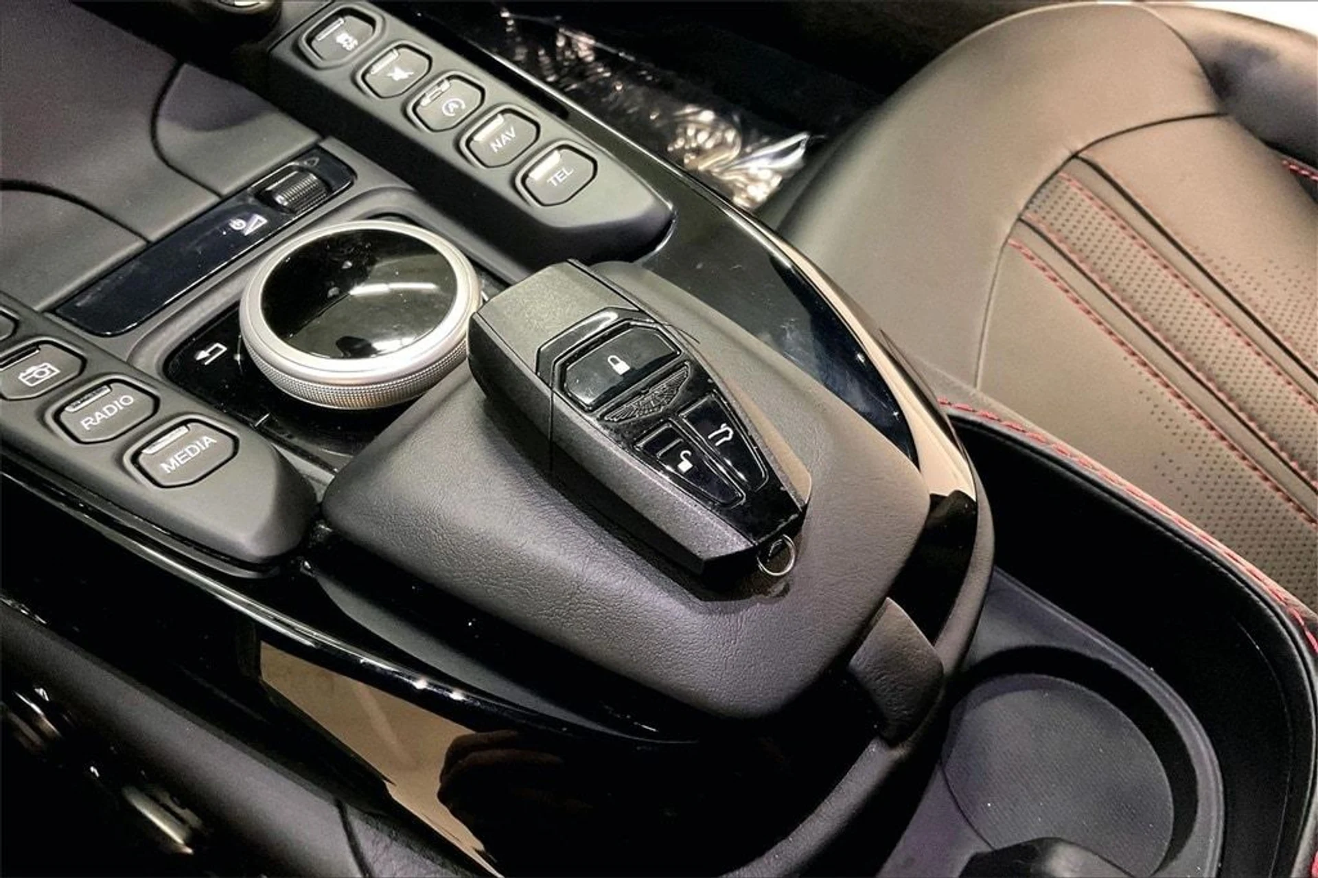 mph020_378666435_d40d94c5a7b8870ac2989168bdd9df93x_c91af8caf4