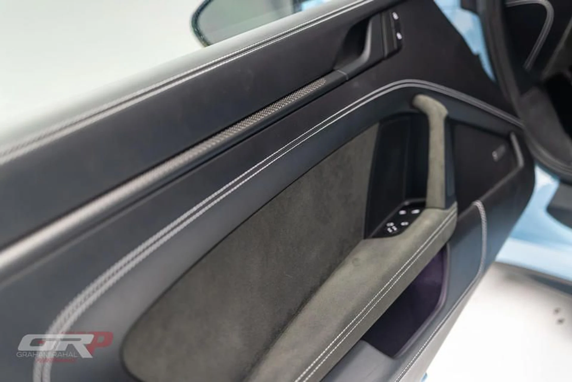 mph020_3790582808_91_D6_DEDE_6_AA_5_473_A_9457_29324_BE_10_FC_5_a85b80fedc