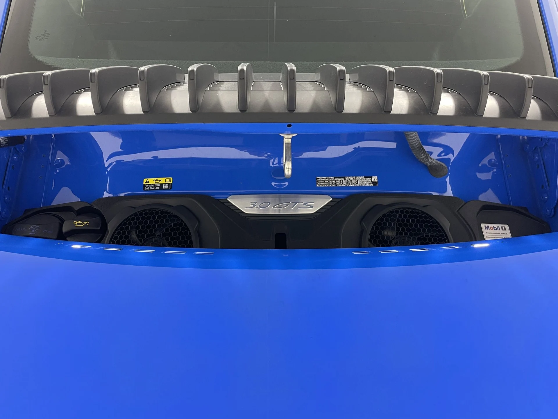 mph020_379678159_2a30d9cb6220d4bbb8caed4e41b0bd18x_bdceb42e44