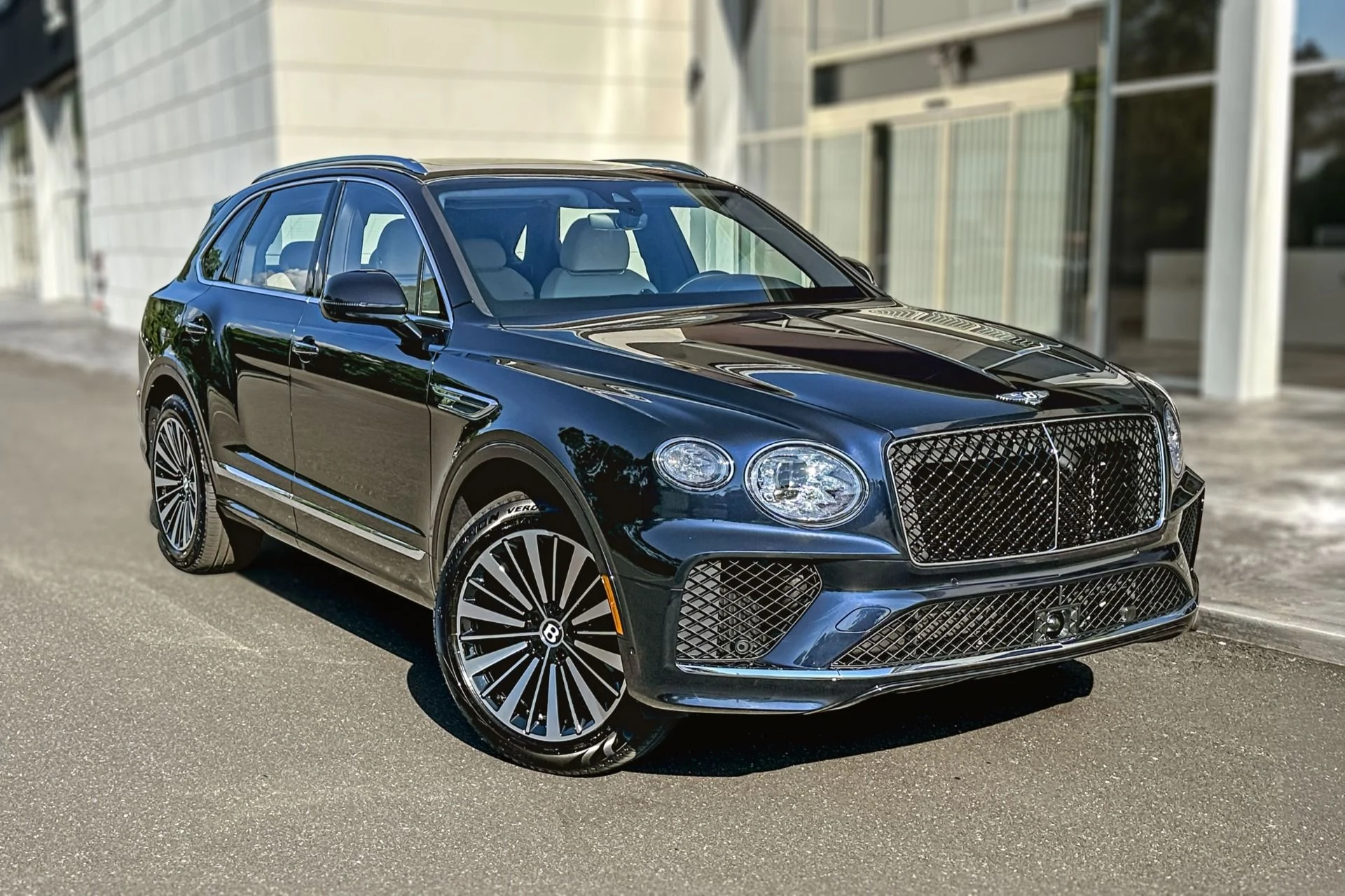 mph020_3798324300_New_2026_Bentley_Bentayga_V8_1783695010_4be29b5cf8