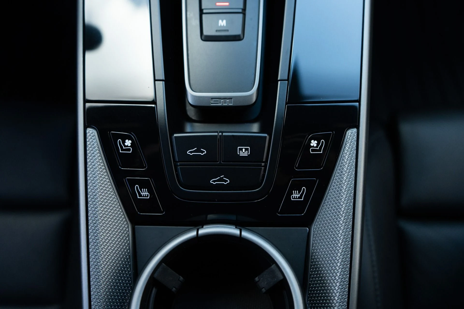 mph020_380083348_Used_2021_Porsche_911_Carrera_1774908148_dbfc25e765