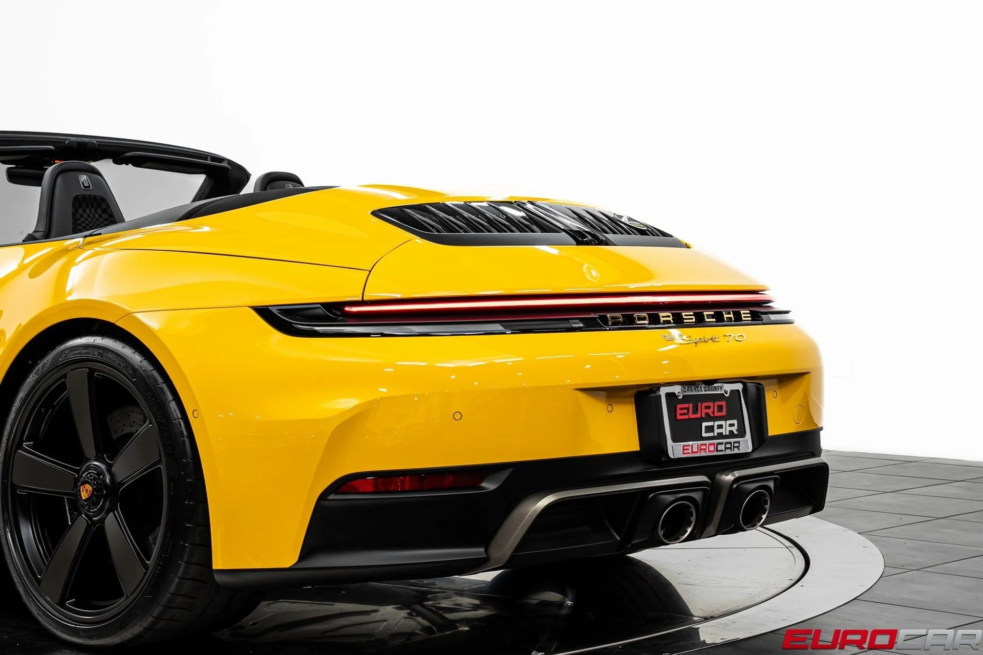 mph020_3803476052_image_21_5e43c01fec