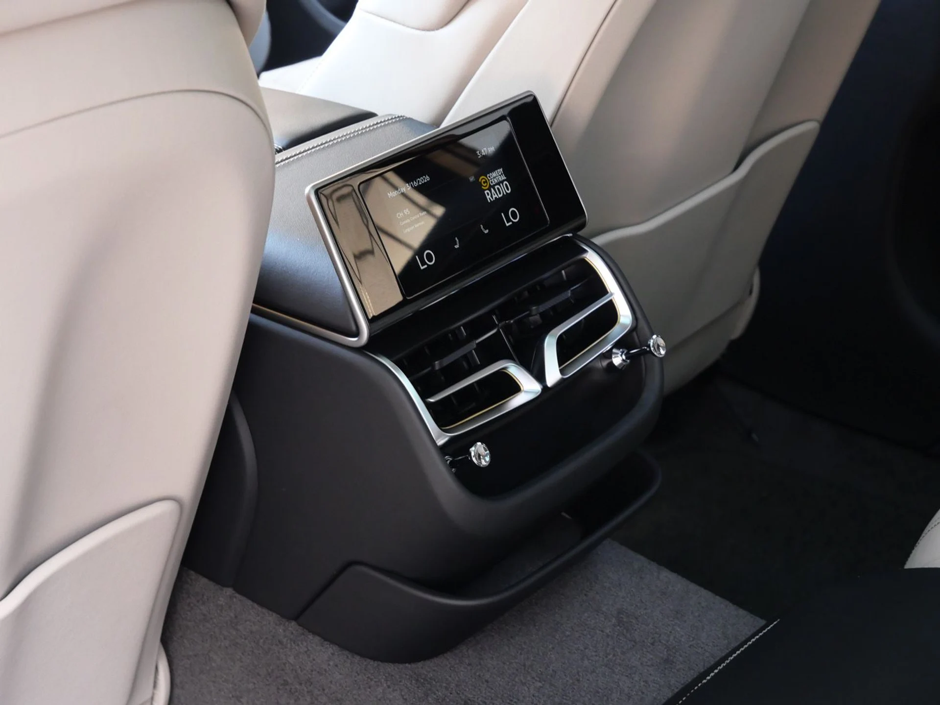 mph020_3807444658_05f70fa58c80edf58423c37634e5a047x_04f347ef1b