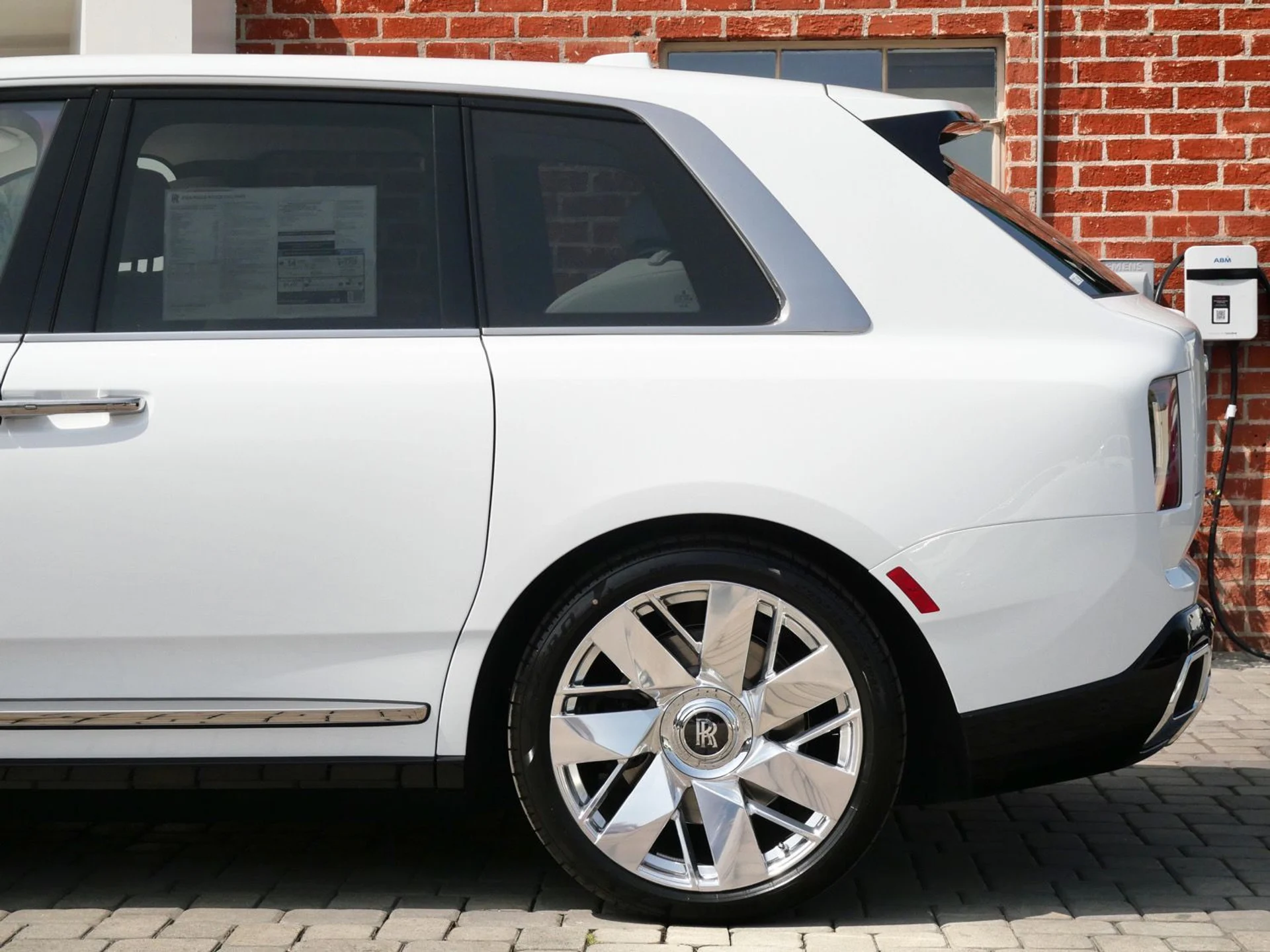 mph020_3810820945_6e38ade7ce019acdf6f979a62e679d34x_9f0ac86382