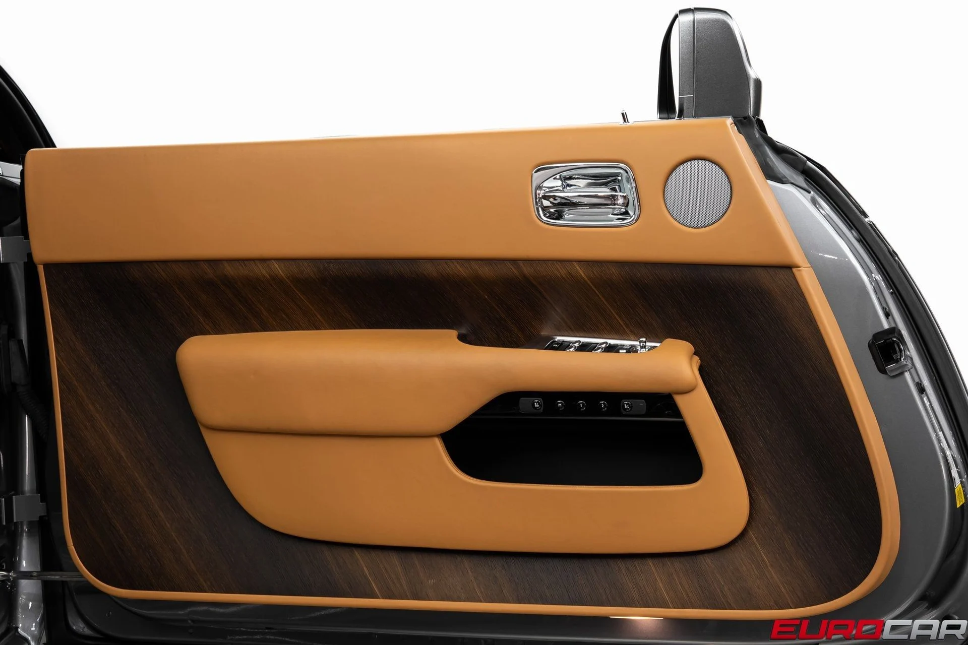 mph020_3811089028_image_21_6097b300f6