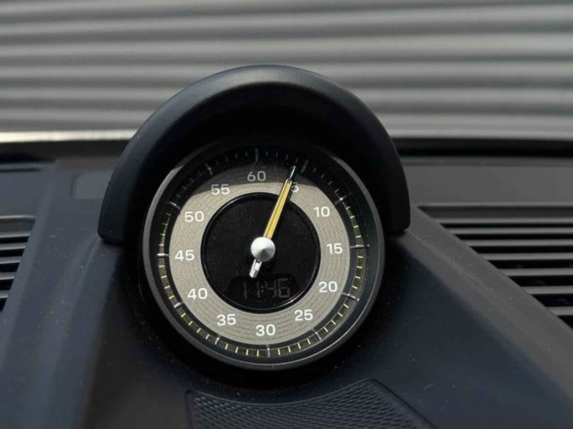 mph020_3815157855_f2236d525f3525adc39b05e534d91725x_284cd7df42