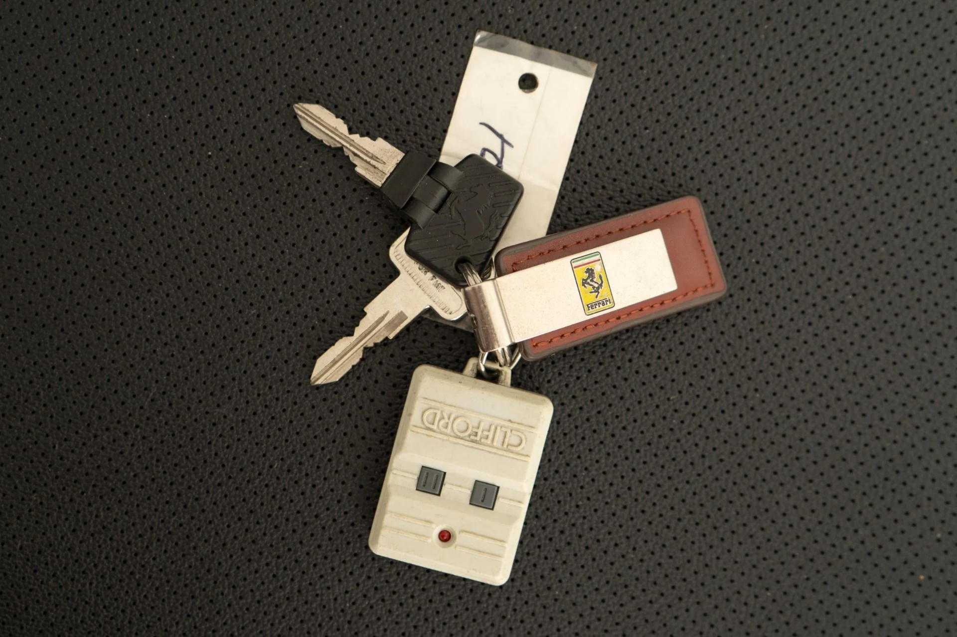 mph020_3818516431_Used_1990_Ferrari_Testarossa_1755616861_c0e1d03a5c
