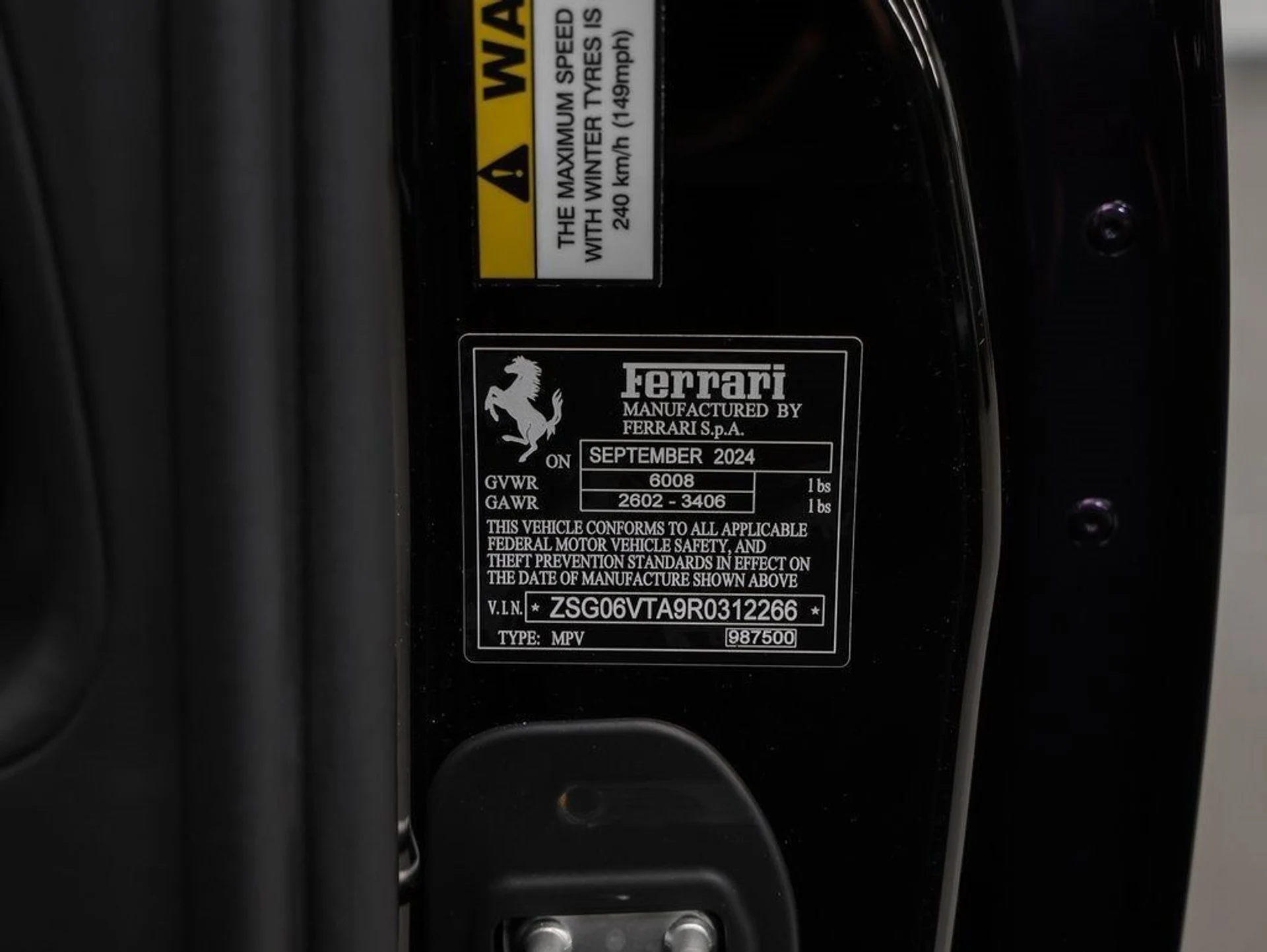 mph020_38291221_21_de8414b6d4