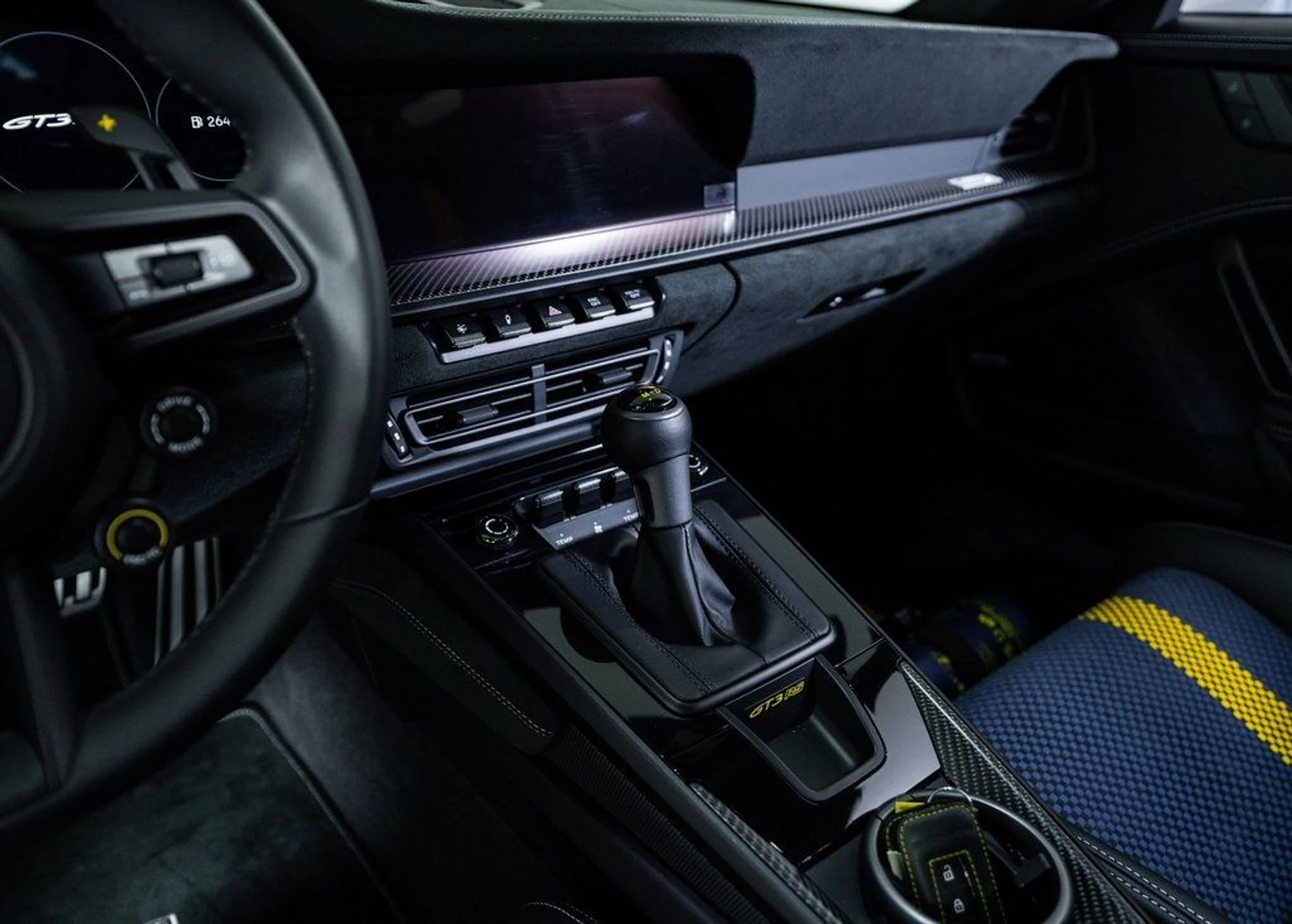 mph020_3834159702_3a72f7ca04759ddf084c7067db62e313_e97dc9eac1