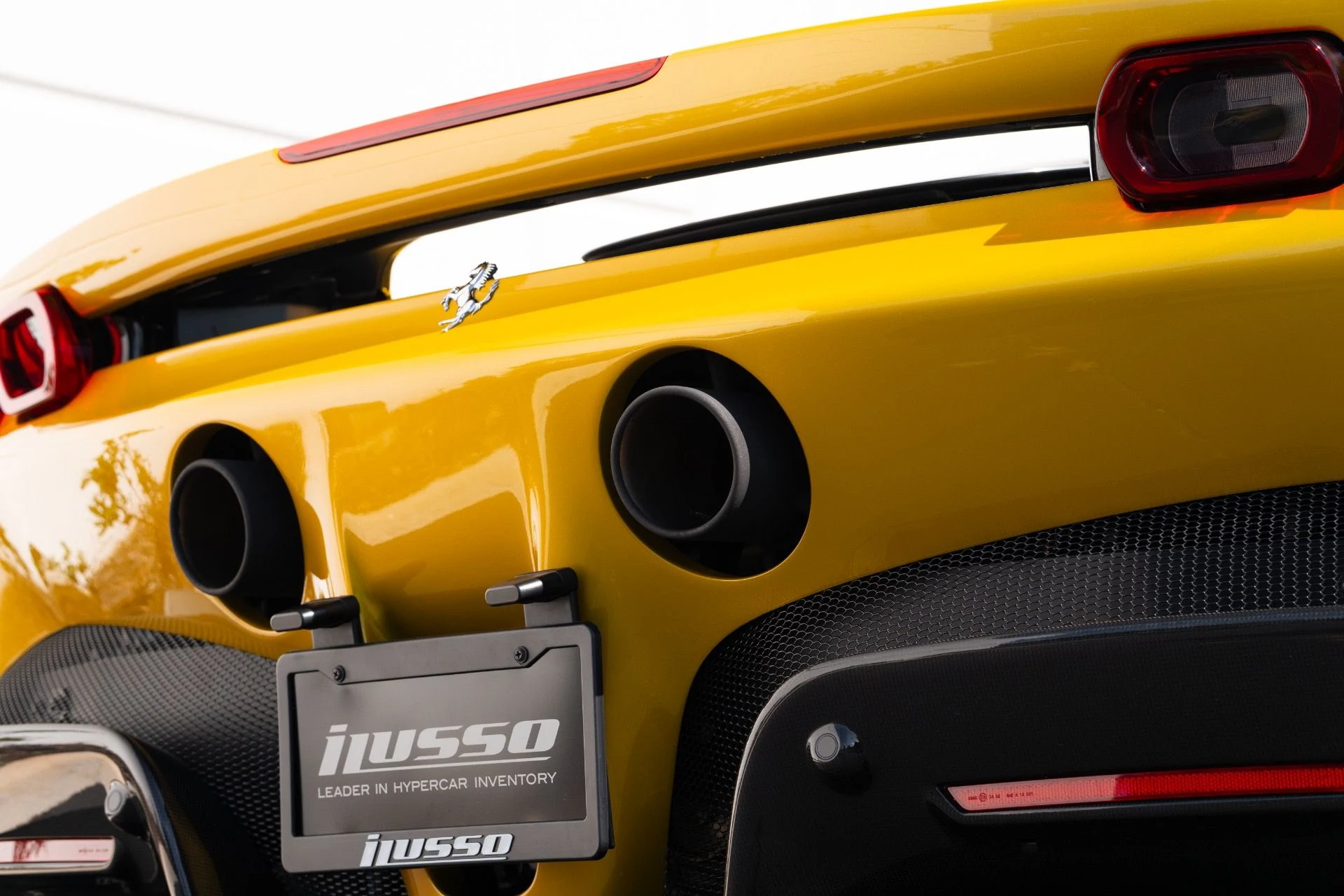 mph020_3835197708_Used_2023_Ferrari_SF_90_Stradale_1780886537_7281506752