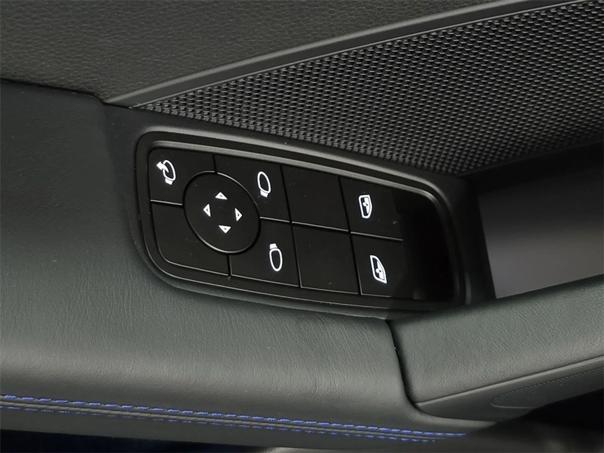 mph020_3836215187_4db5340e8ac60b3aa4f774cd77e77b8b_70e4cc30b3