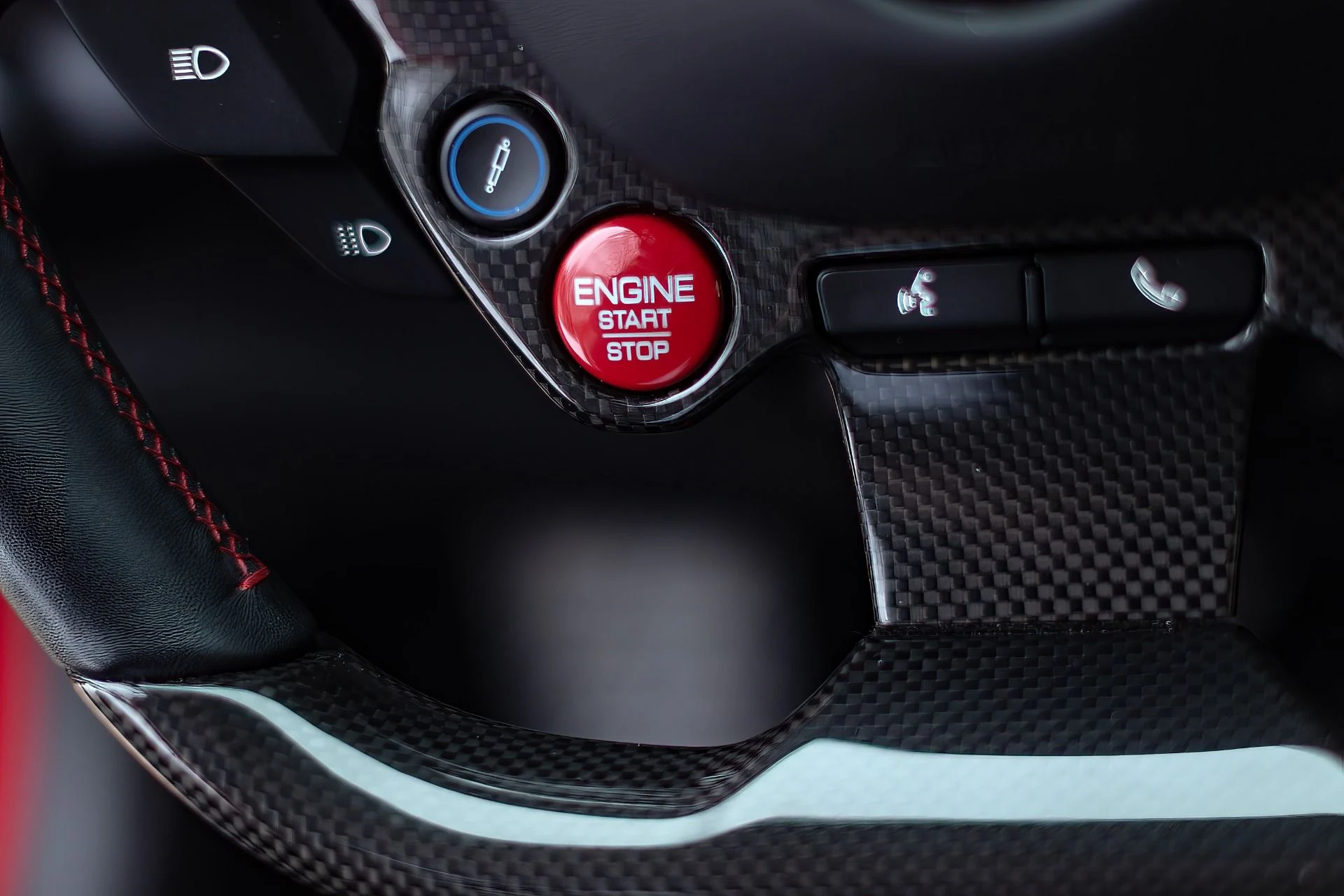 mph020_3837270978_Used_2020_Ferrari_812_Superfast_1765217828_61f8a378b9