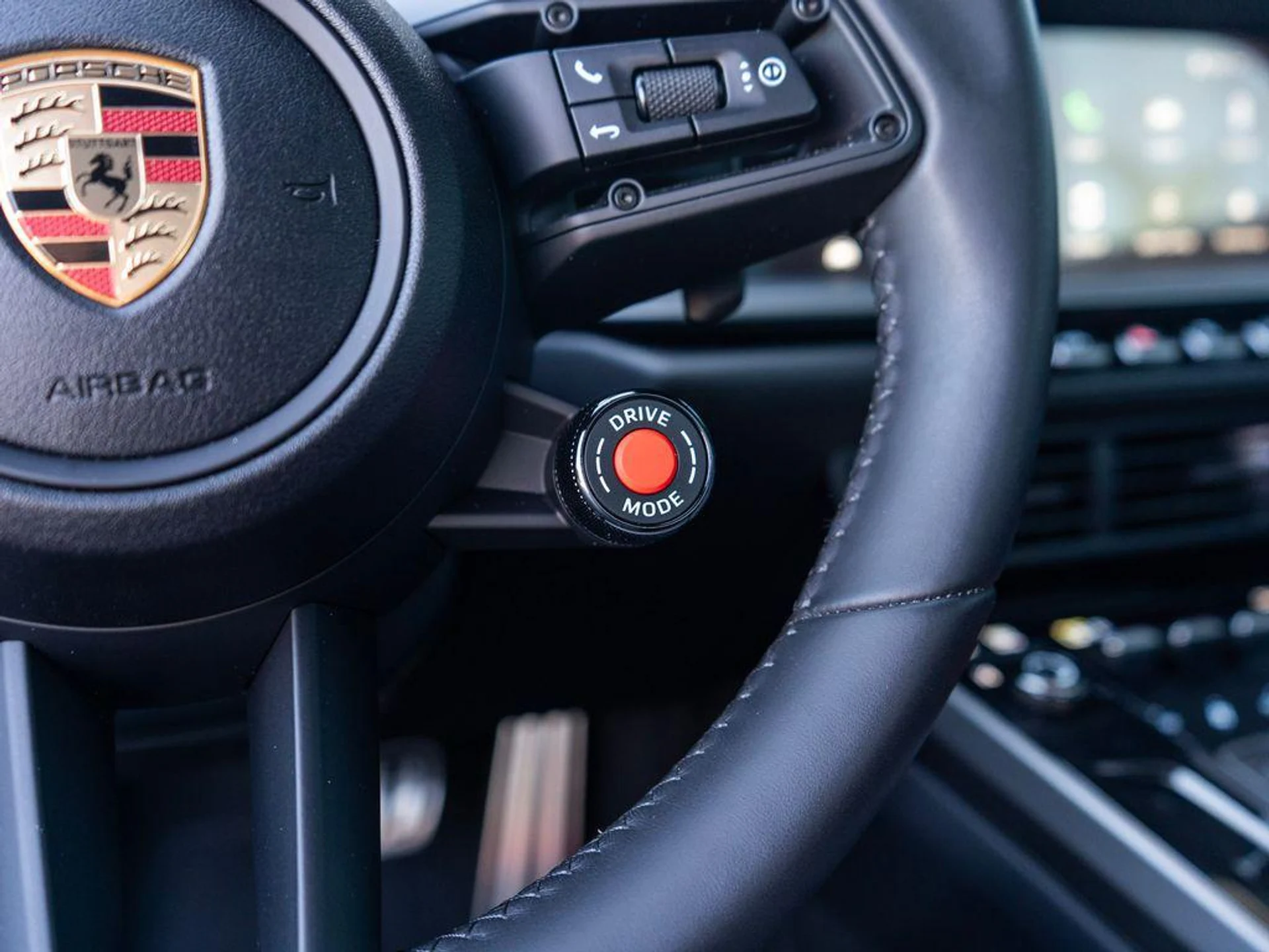 mph020_384494555_u3y_Zos_MD_4y4u_Zh_Wgf8_Ls_B5_n_Yf_E_68e0a72580