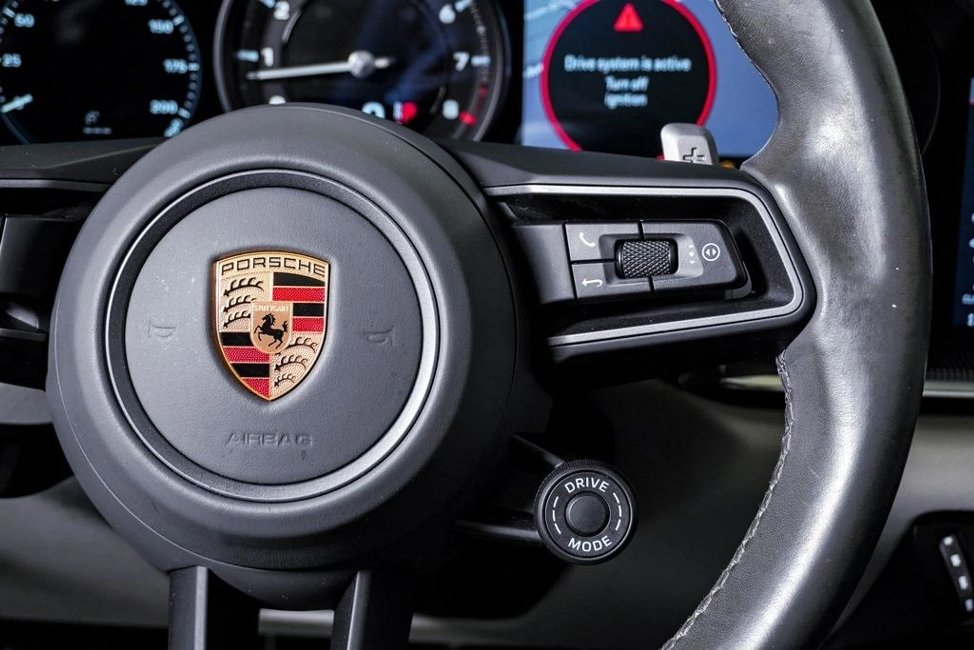 mph020_3849974987_27a86d9b0c0e5b6d118283dbcd713fcex_88553e8732