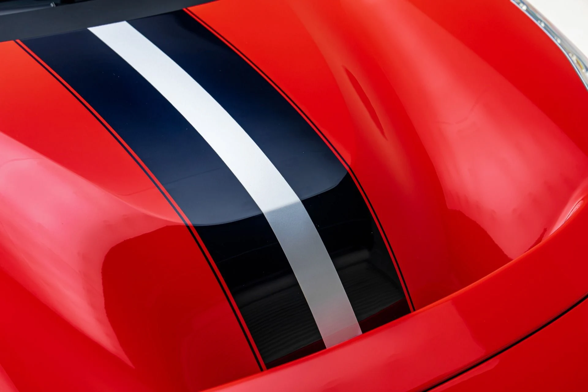 mph020_3850428349_Used_2019_Ferrari_488_Pista_1784869150_7584c96a45