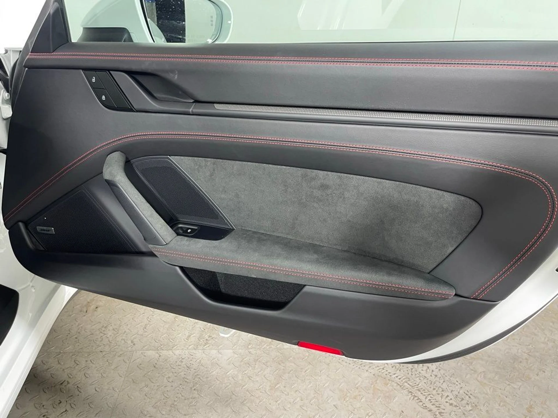 mph020_3851564822_abe9177d9af28eb9c60e0d06f41185b4_0f33117d0e