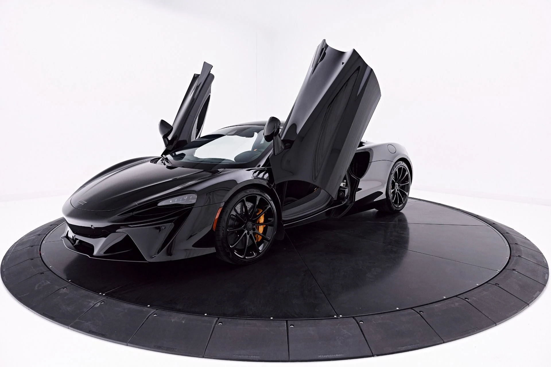 mph020_3860369508_Used_2026_Mc_Laren_Artura_Vision_1777507453_4c1cbc1925