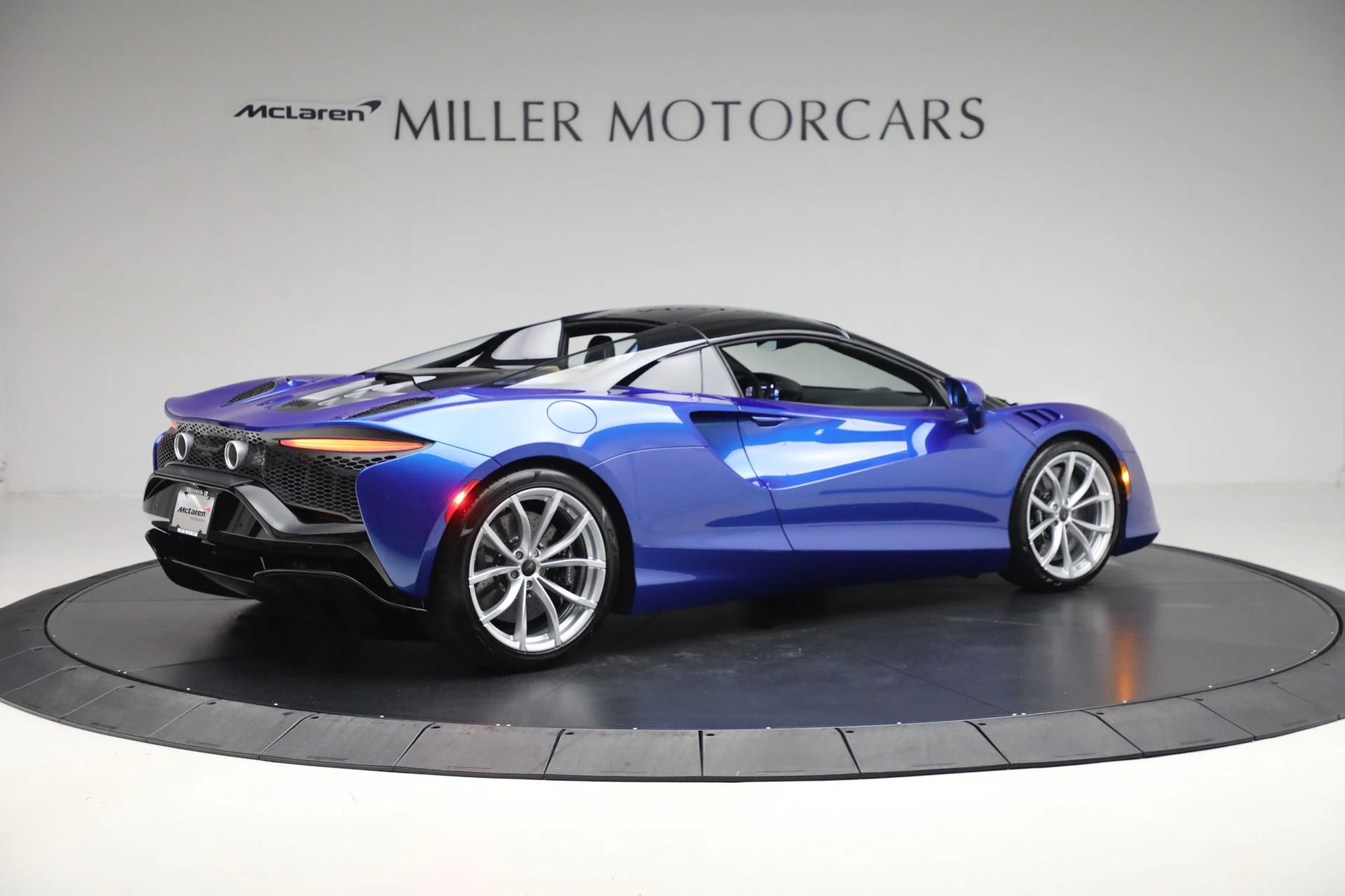 mph020_3860709_New_2025_Mc_Laren_Artura_Spider_Tech_Lux_87aaa1dbf2
