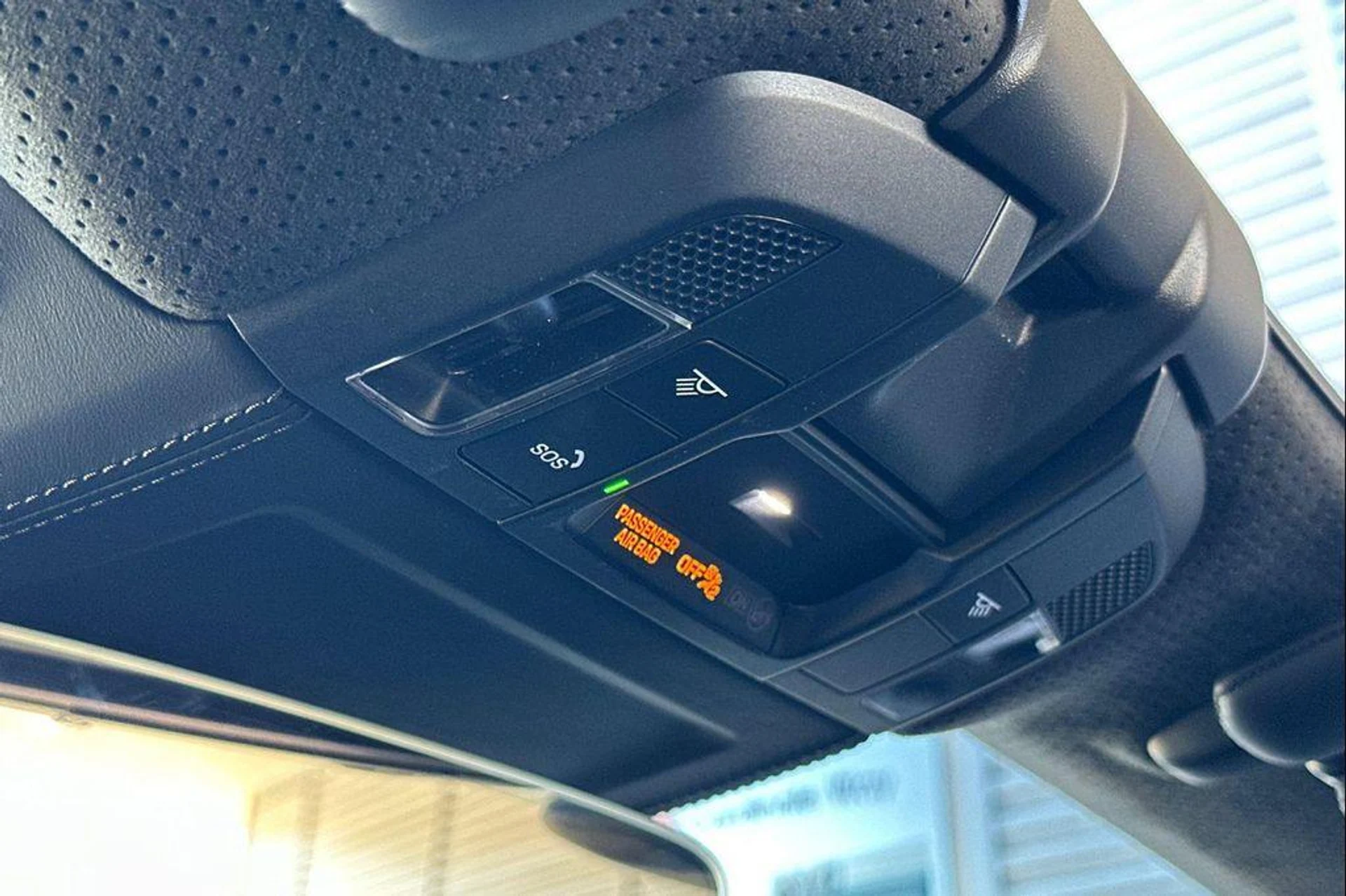 mph020_386645339_3_Cqlgs9p1_Wqlg_NFQ_1xp_B9kz_Ujc_f7aa81c7dd