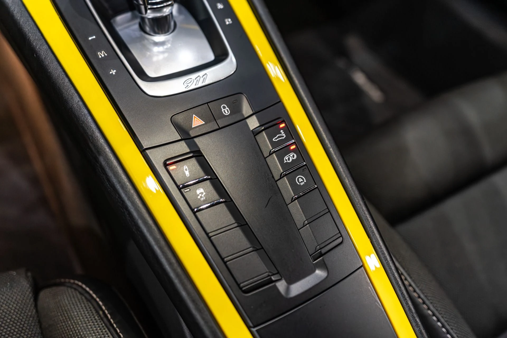 mph020_3877041525_13056_p21_l_2dcb40a329