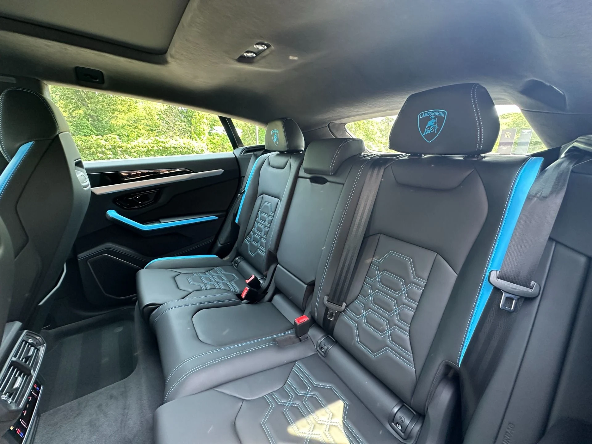 mph020_3885429128_Used_2026_Lamborghini_Urus_SE_1783978520_88e812a90d
