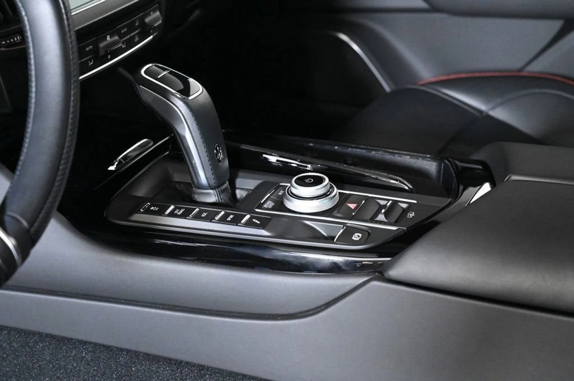 mph020_3889472646_afbf6bbc533b404aa42f640620775984_27b306d746