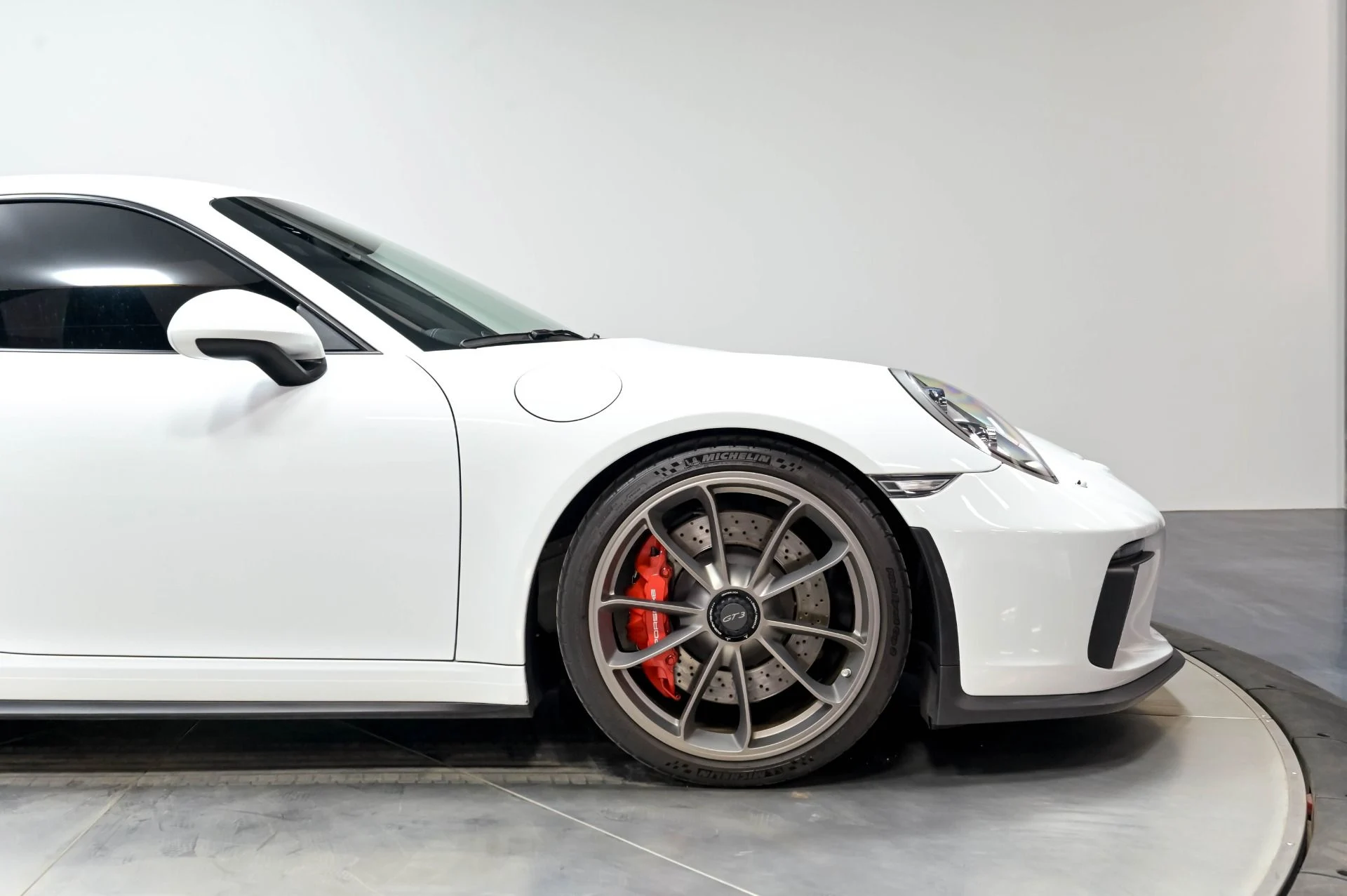 mph020_3894688999_Used_2018_Porsche_911_GT_3_1778195447_89cebed961
