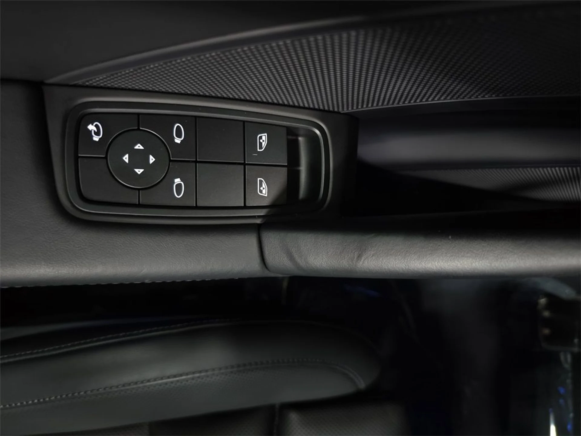 mph020_3897018921_f271afe062be513a046165ed12c7266d_e37eab0825