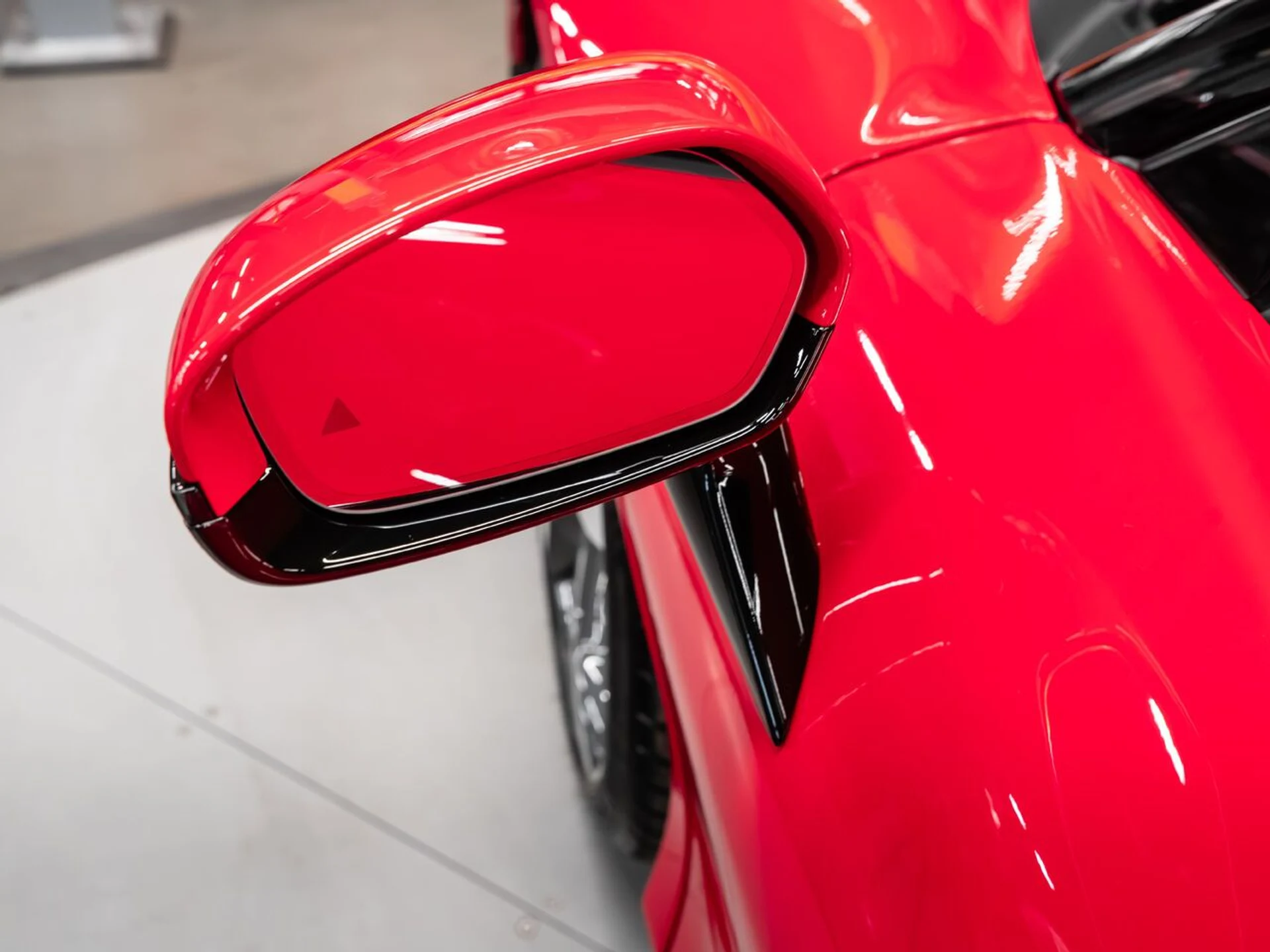 mph020_3900969776_ferrari_sf90_stradale_2023_957455a83d