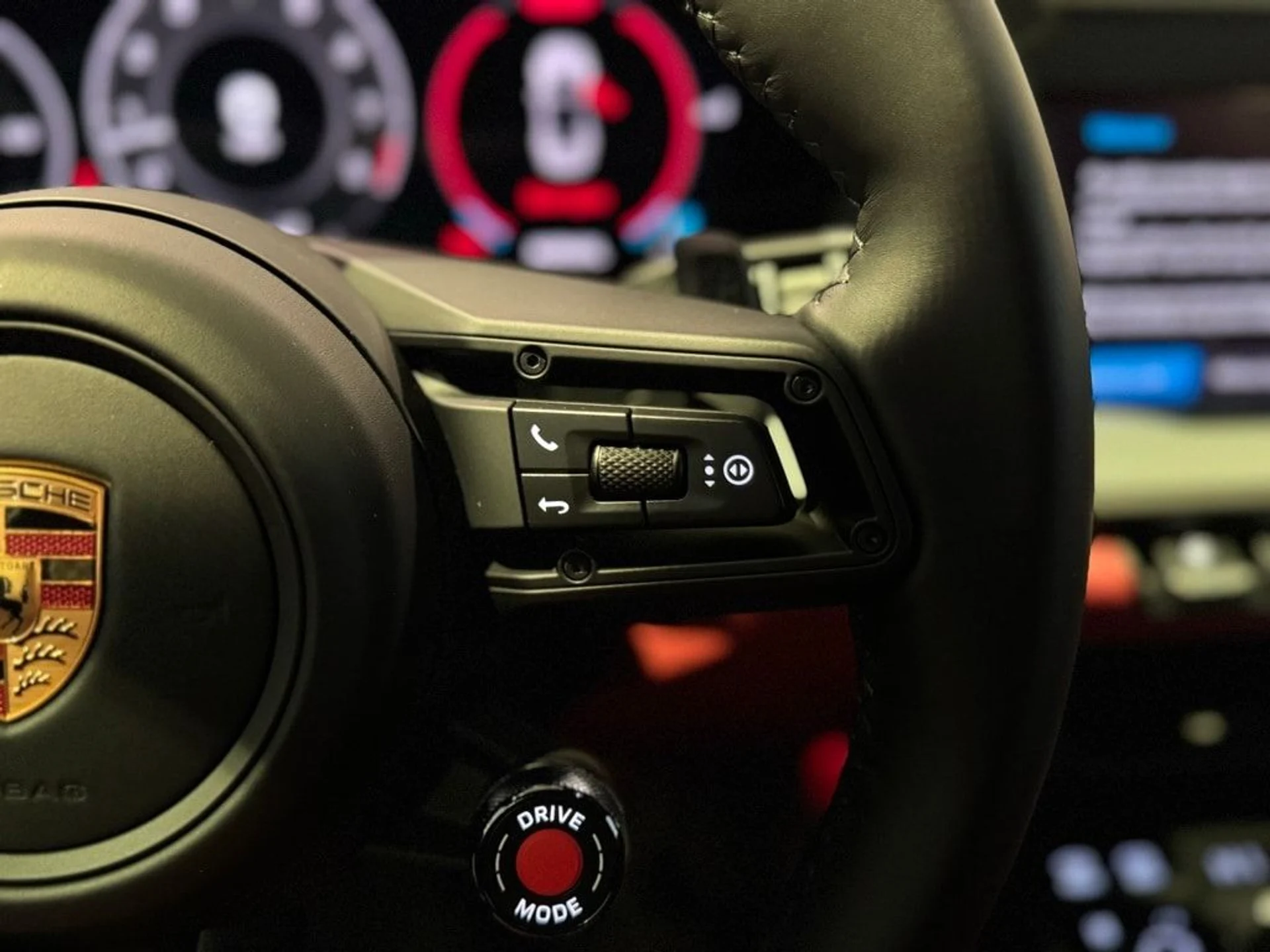 mph020_3902317780_23618f9d2401acc393becda602f2ec87x_ae0f05786e