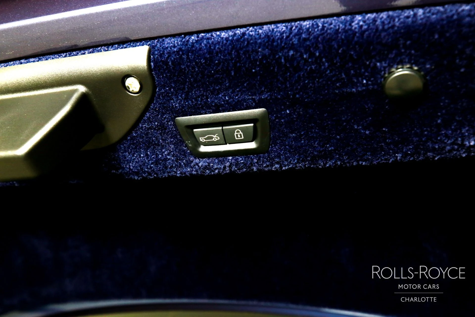 mph020_3910370870_Used_2019_Rolls_Royce_Wraith_1781189138_b438357464