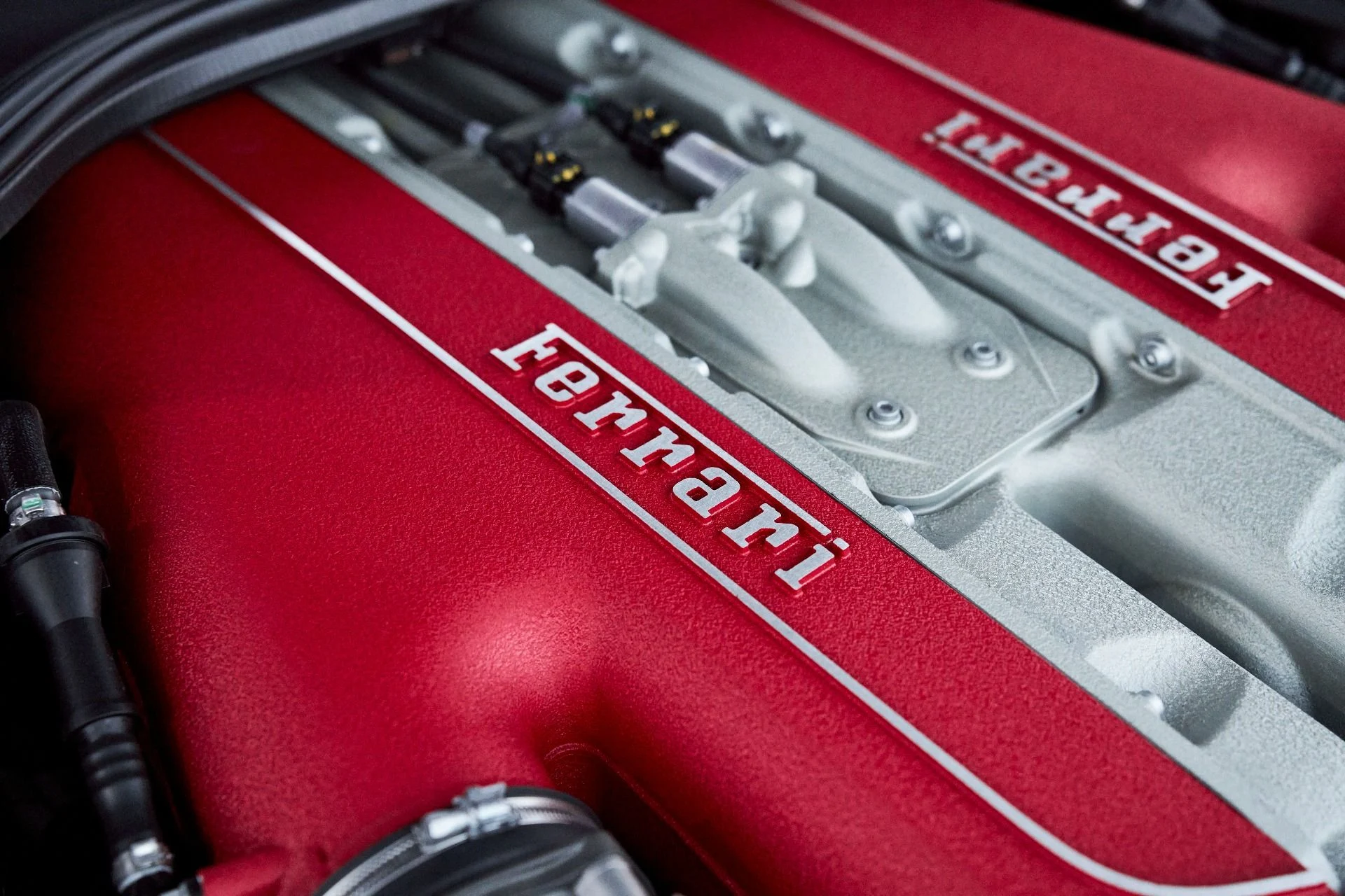 mph020_3912680306_Used_2021_Ferrari_812_GTS_Base_1760544614_5833dbd250