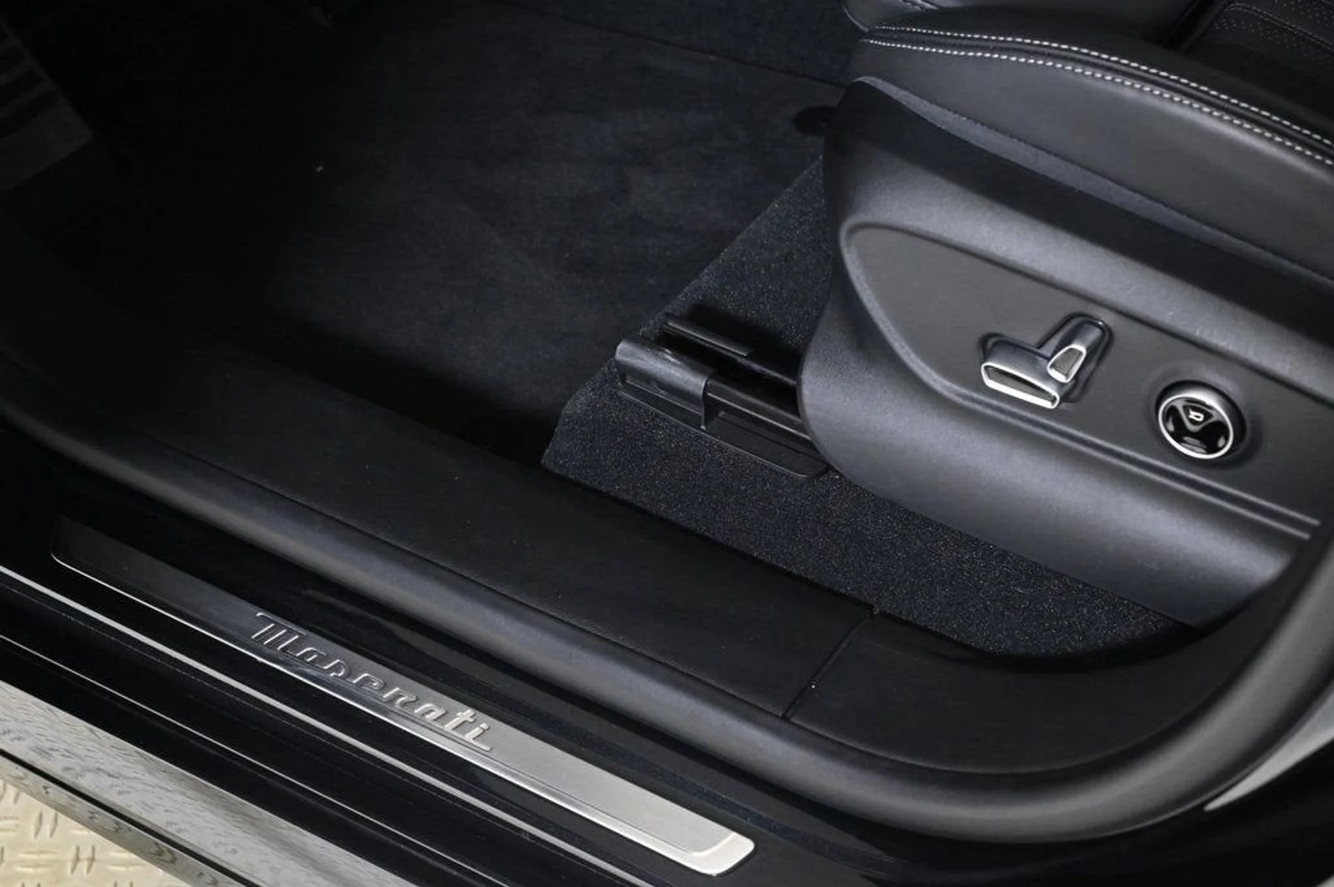 mph020_3926259631_8186571d85694981ba285b49533e1f7a_3aebc6db25