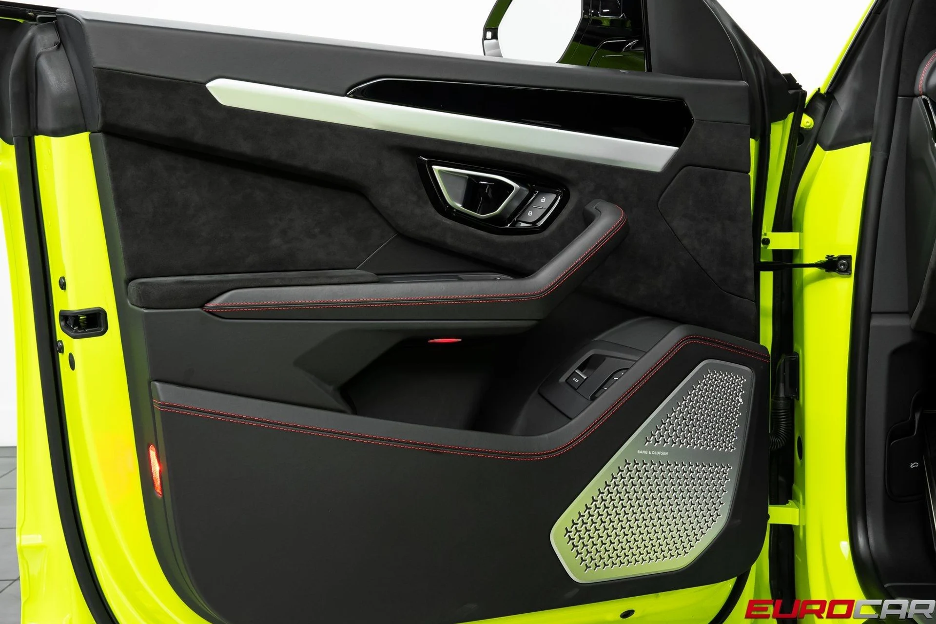 mph020_3930084003_image_21_424a8fc3f0