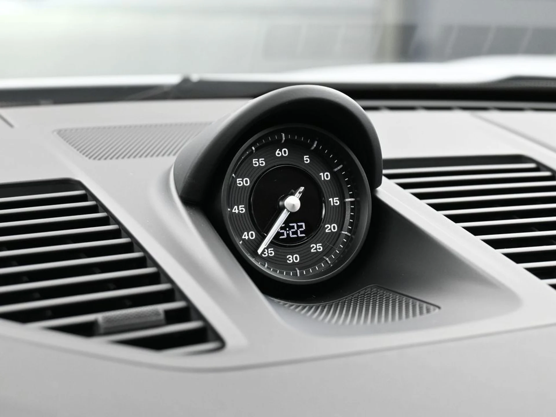 mph020_3930117143_image_20_8a509ed6ca