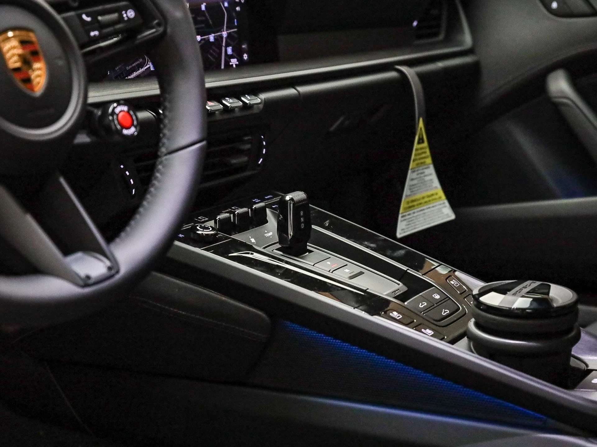 mph020_3930374551_a5b817890938410a5deaec93cb7b8dd0x_04ffeeeb9a