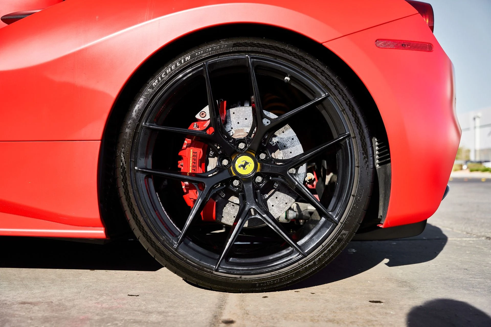 mph020_3930715817_Used_2019_Ferrari_488_Spider_Base_1766024910_8d1ea099cb