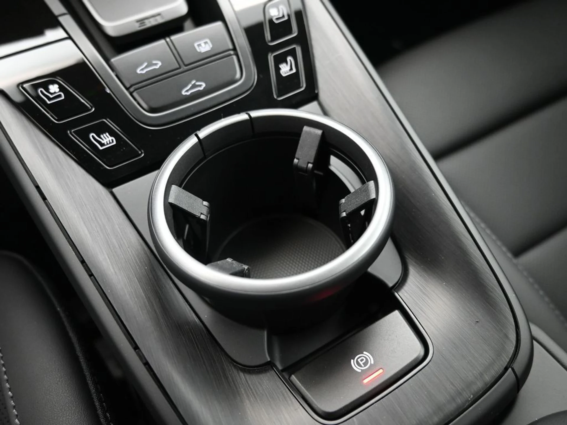 mph020_3934265071_3698c352c38ef6b929b40980c38b1da0x_6a2a824703