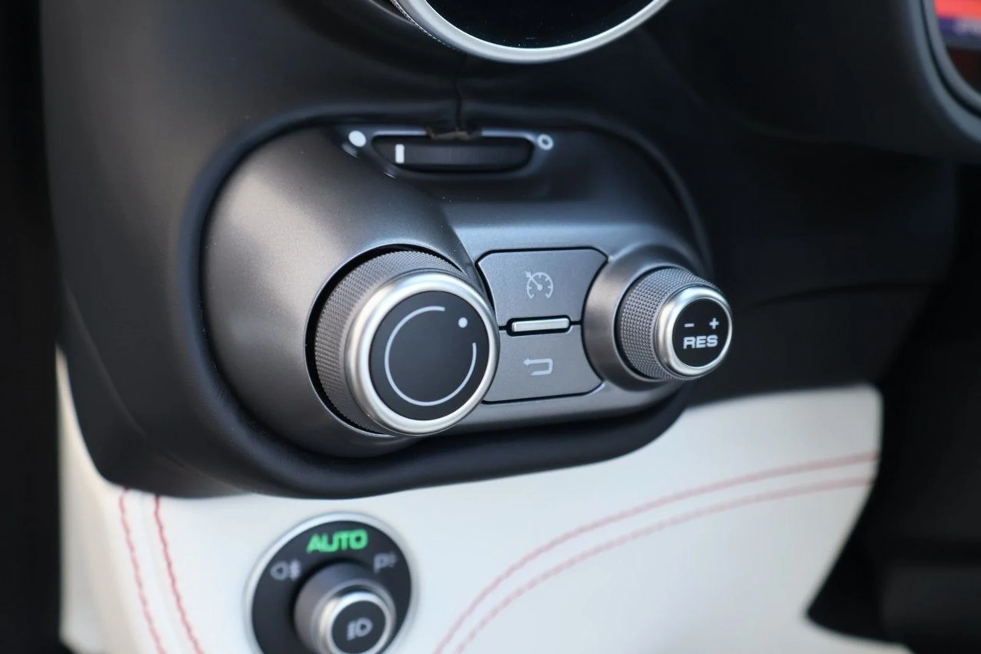 mph020_3935221512_21_d9598883b1