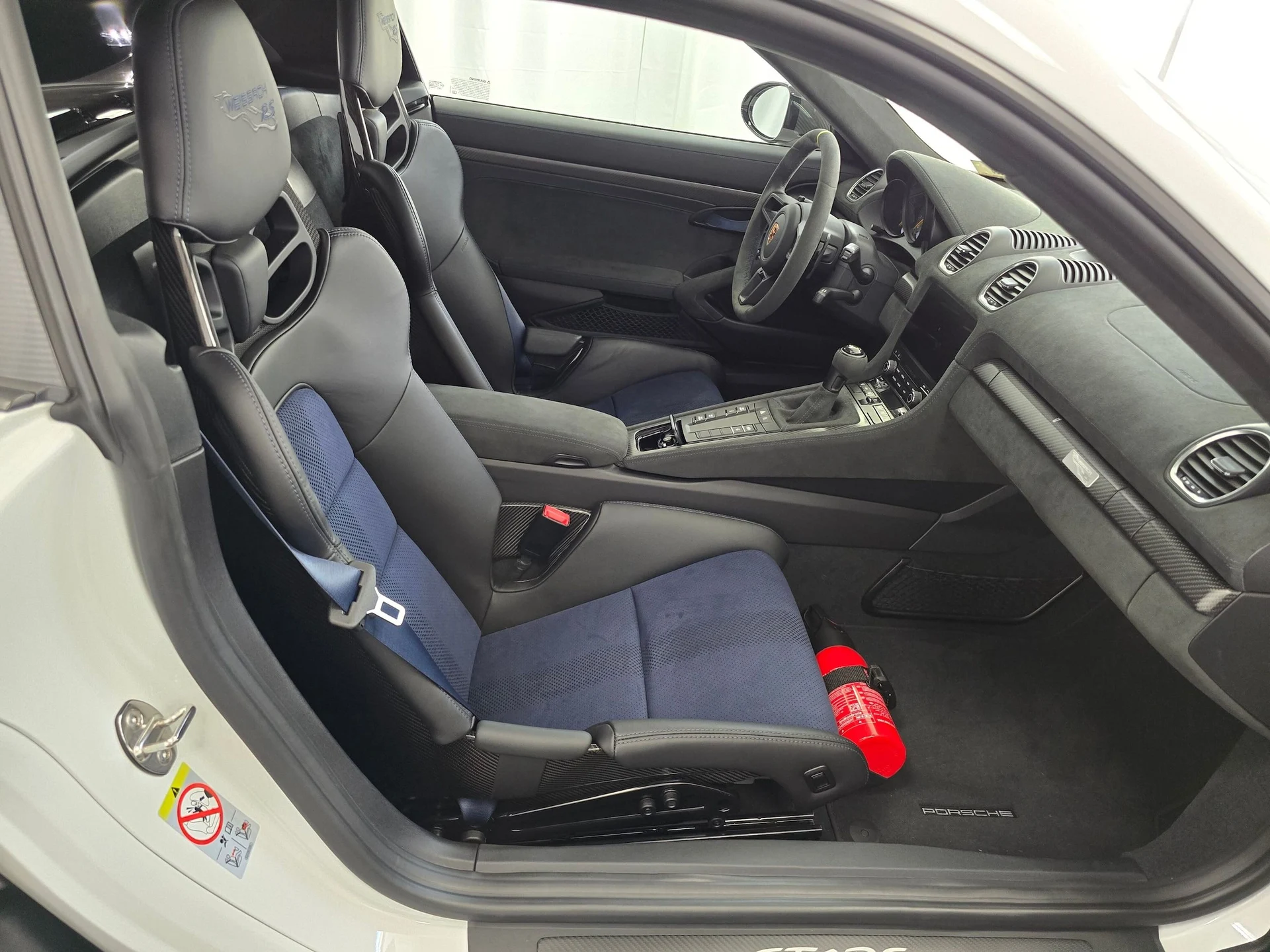 mph020_3936957947_dc0d5b4802a948e9c47b4a570520274ax_0794ffc386