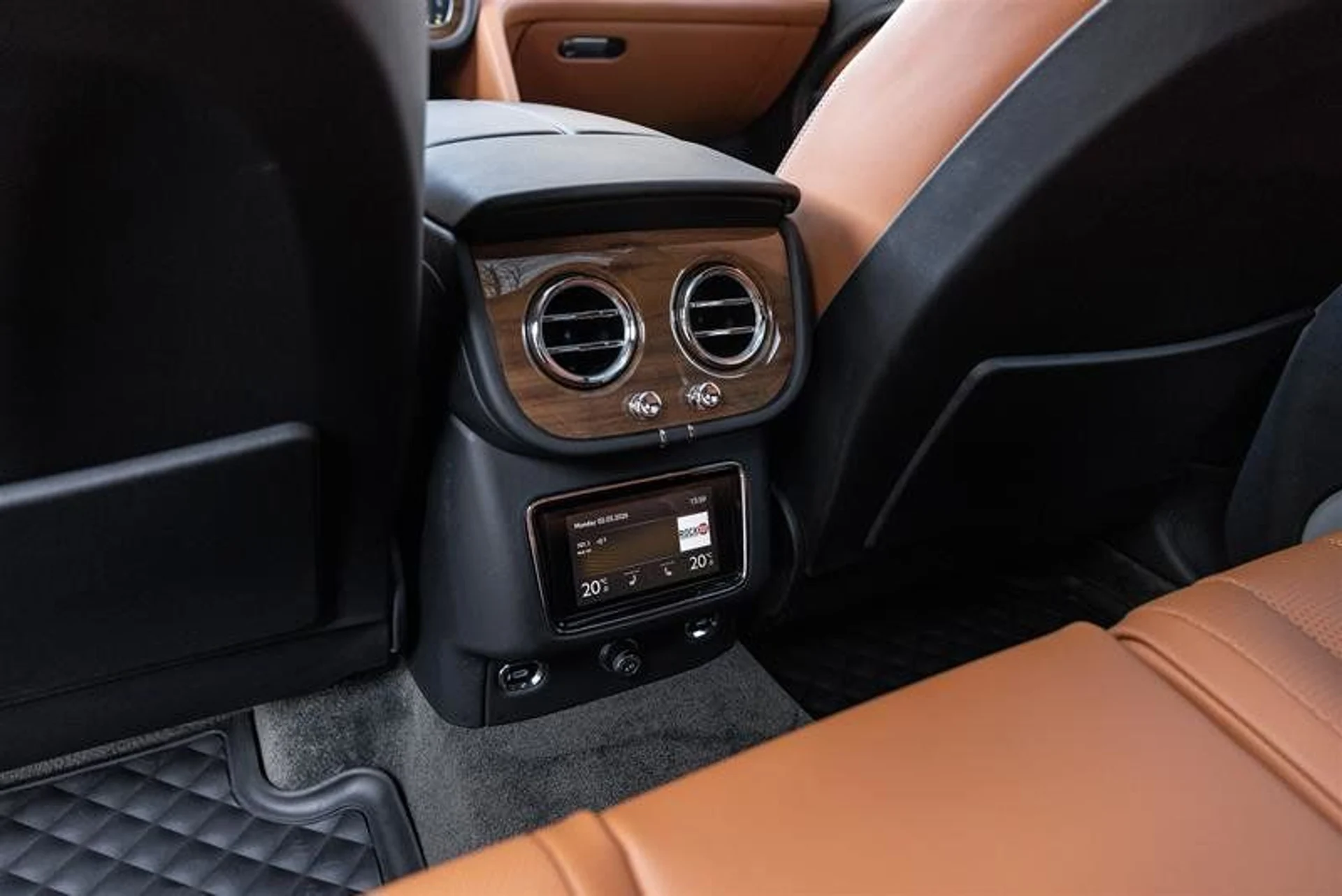 mph020_3942555943_37850546_08520_11783903_1611765109_2178a90e54