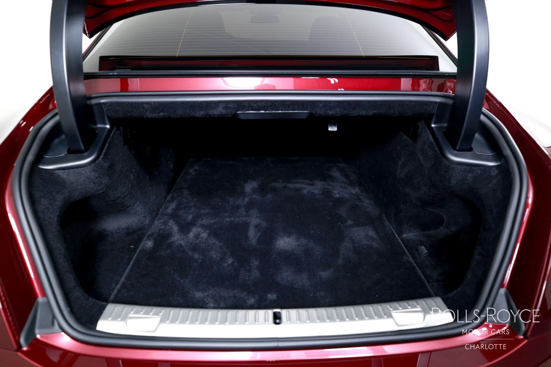 mph020_3942740324_Used_2024_Rolls_Royce_Spectre_1750451753_8096e4e2de