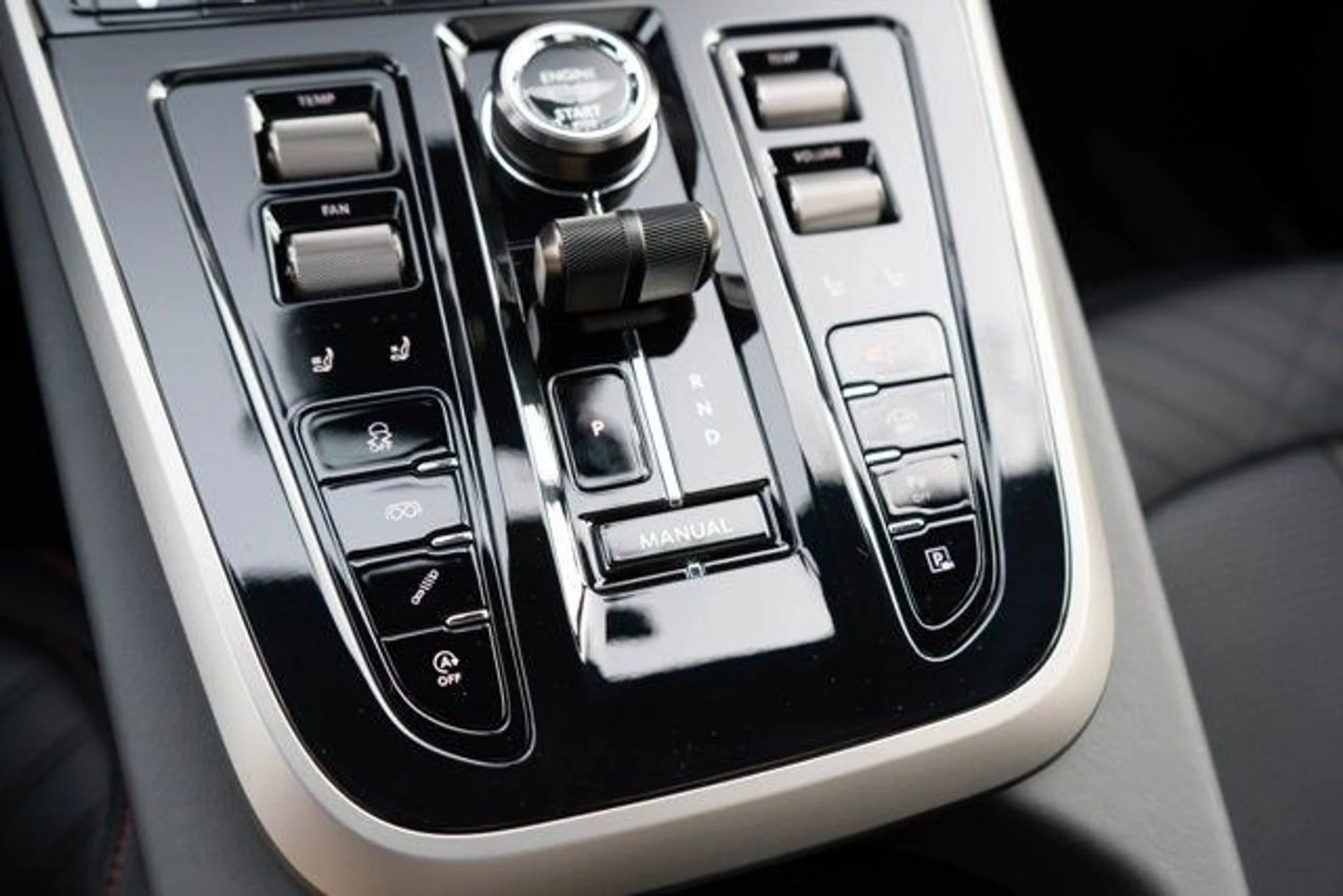 mph020_3946738195_21_53f78680b6