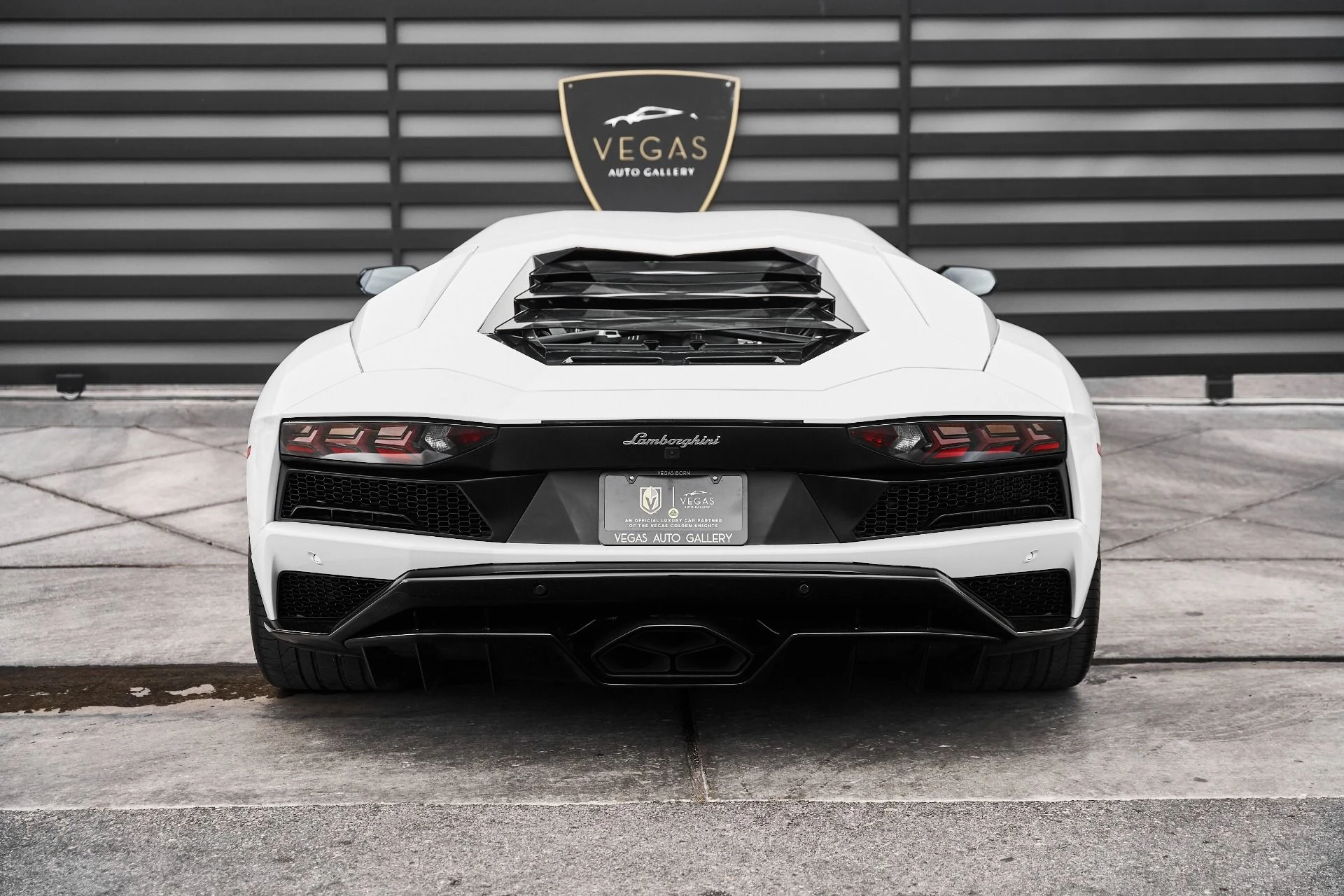 mph020_3952825022_Used_2018_Lamborghini_Aventador_S_Base_1775006833_d9f4fa4220