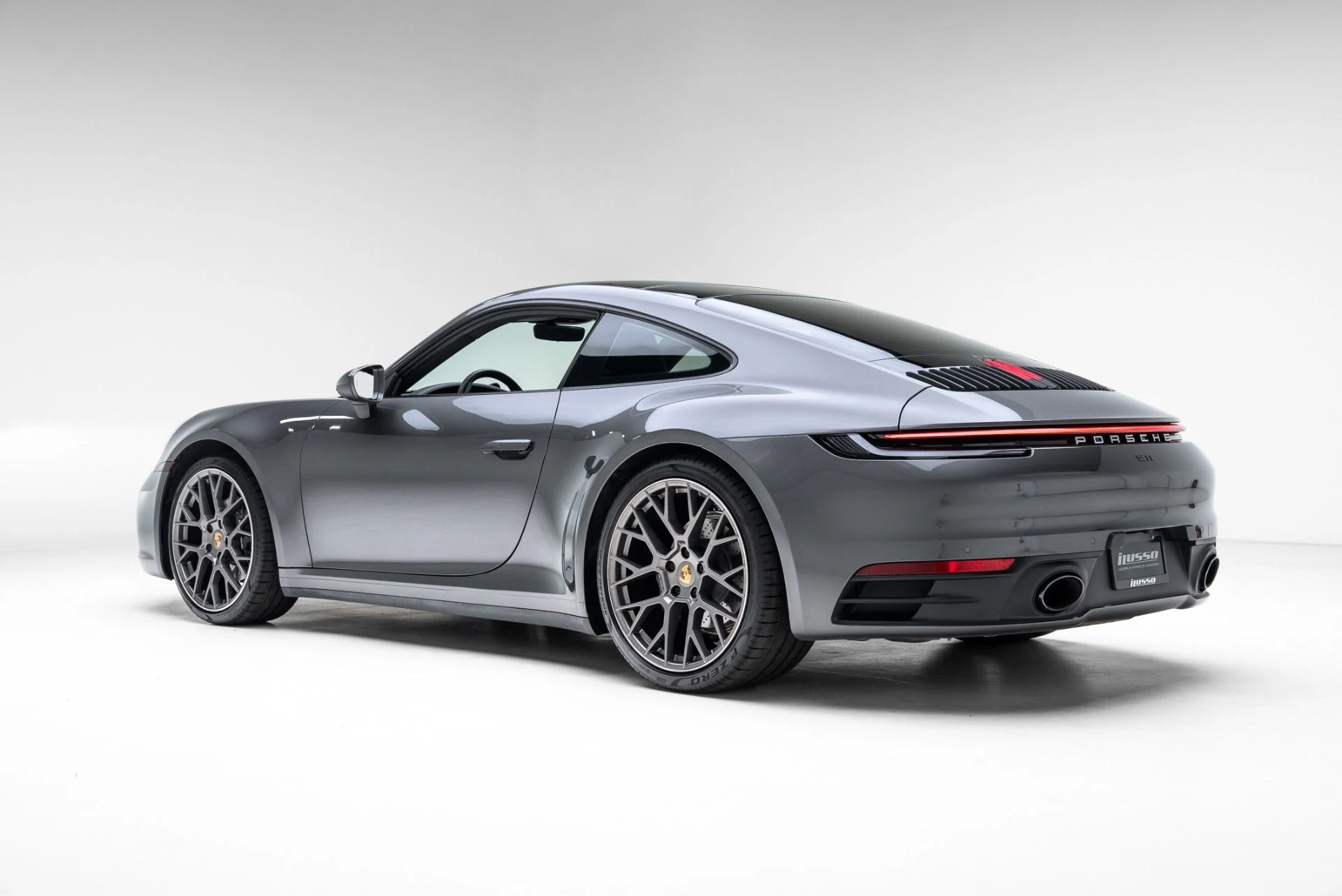 mph020_3955710155_Used_2020_Porsche_911_Carrera_1775067552_5e4e2c7711