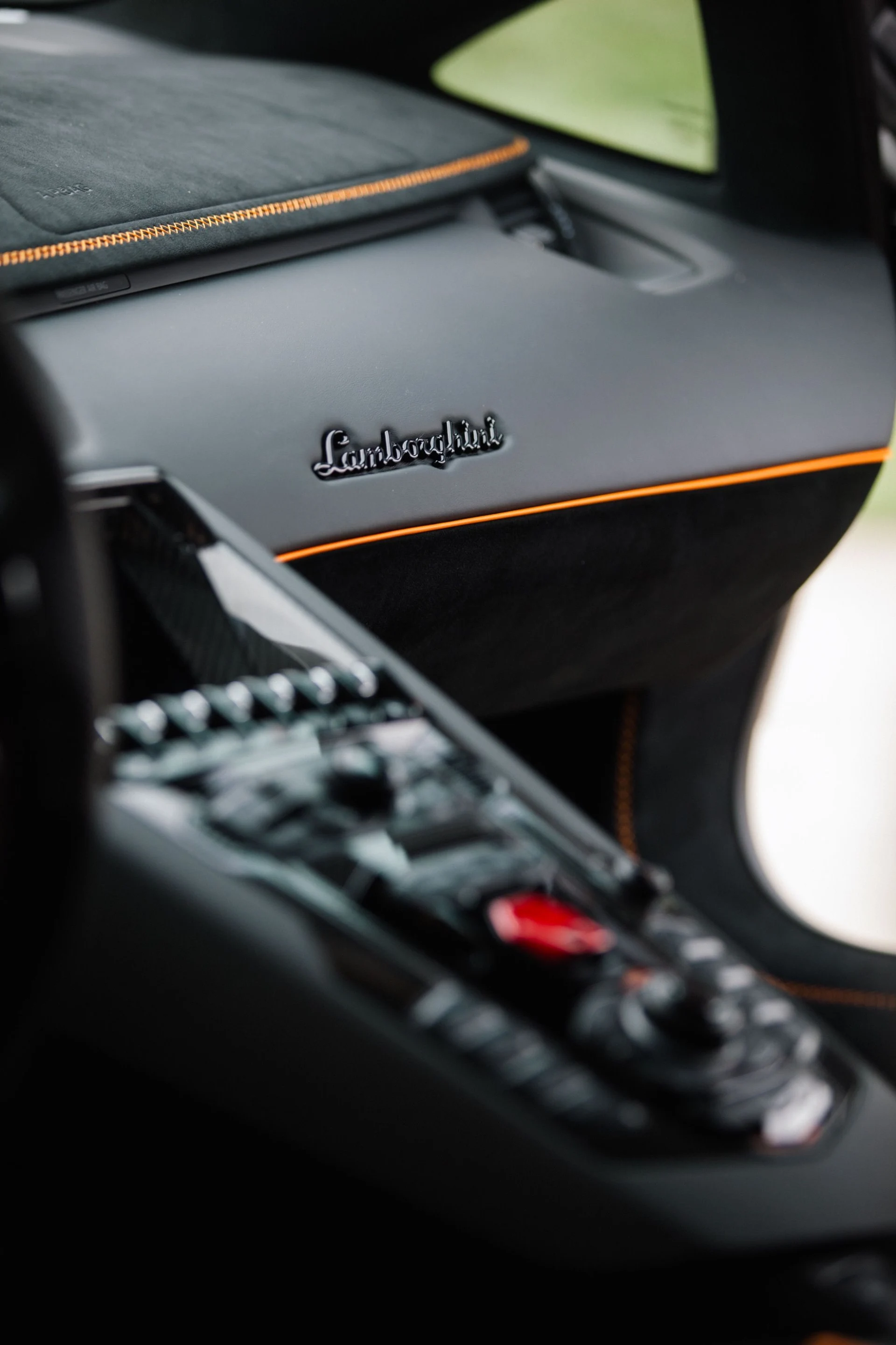 mph020_3955875487_Used_2021_Lamborghini_Aventador_LP_770_4_SVJ_1774542466_a54f30ffcf